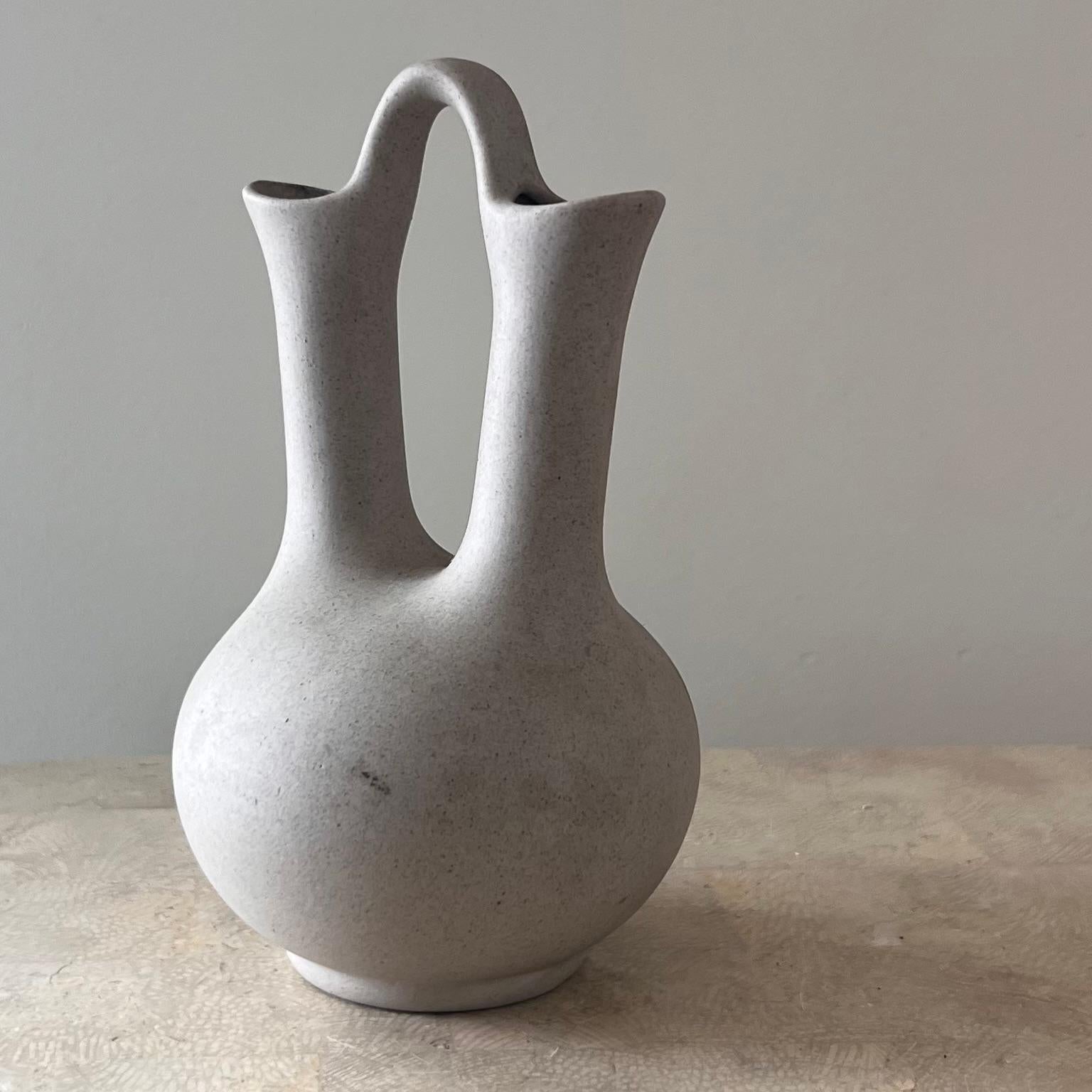 Doppelgehäuseförmige Keramikvase mit Schweinenschmiedeeisen von Doug Ferguson, 20. Jahrhundert. im Angebot 5