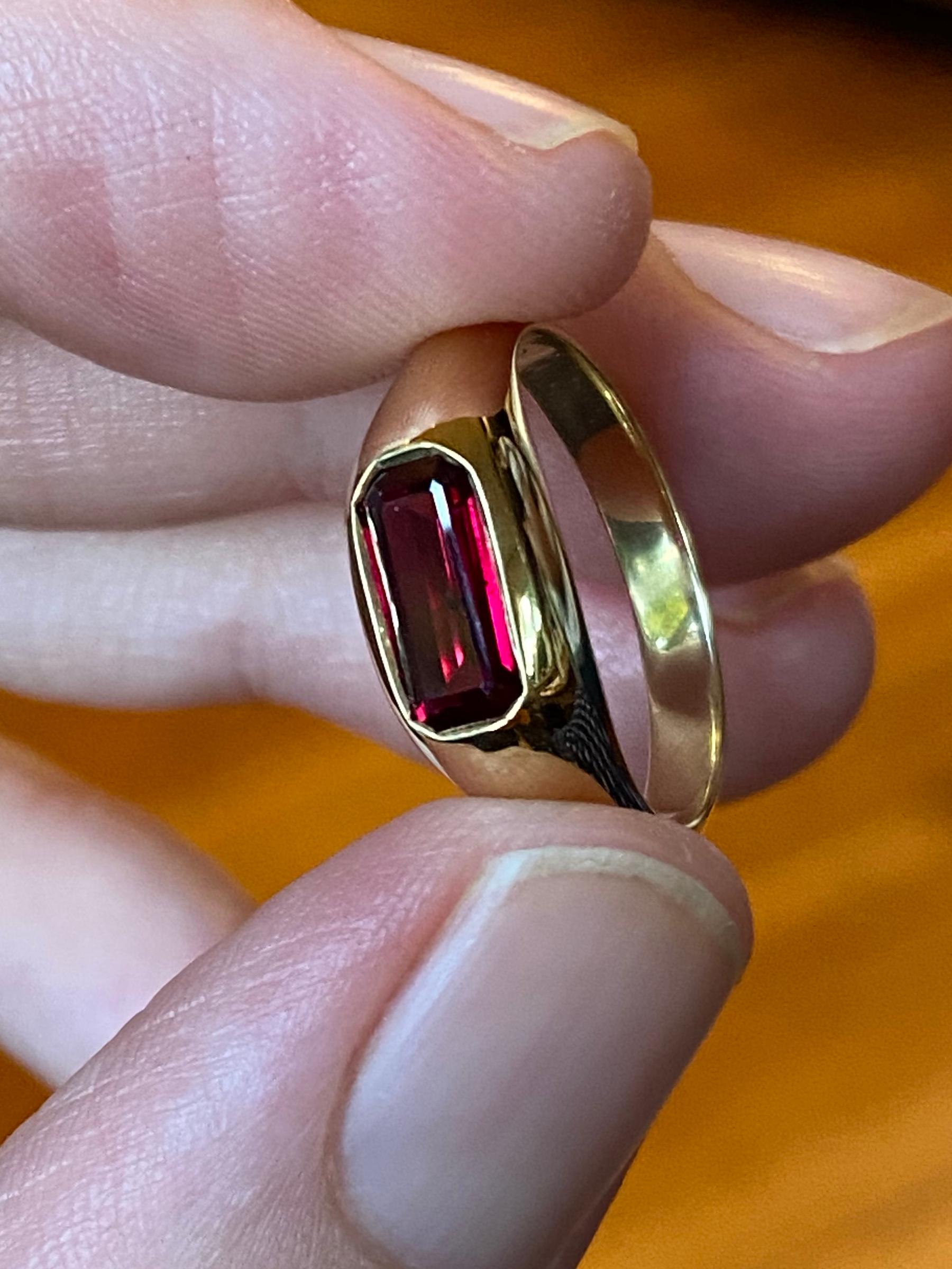 pigeon signet ring