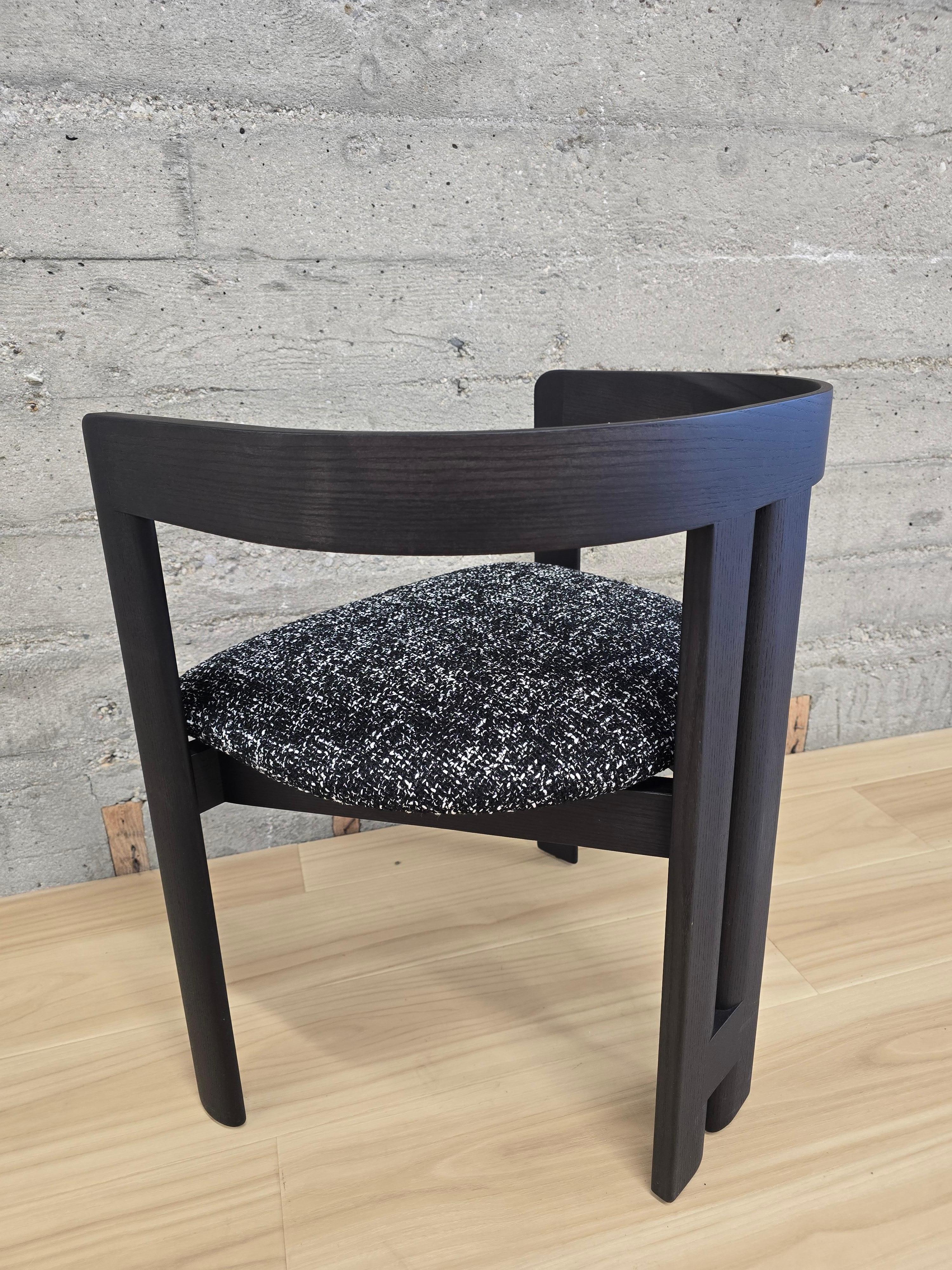PIGRECO Stuhl *Ausstellungsmuster im Zustand „Hervorragend“ im Angebot in Carson, CA