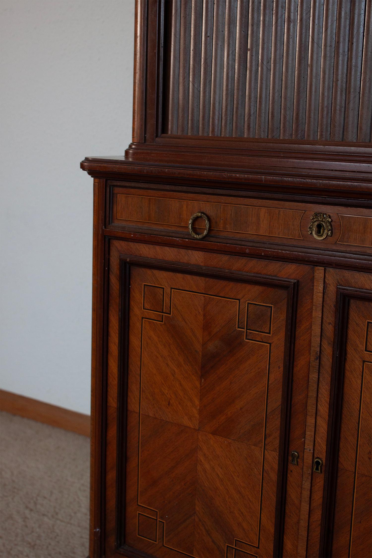 Pihouée 20th Century Antique French Art Nouveu Cabinet Rolle-Top Inlaid wood Bon état - En vente à Rümmingen, BW