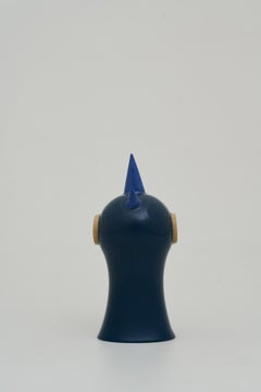 Oggetto scultoreo in gres Pika in blu, design contemporaneo