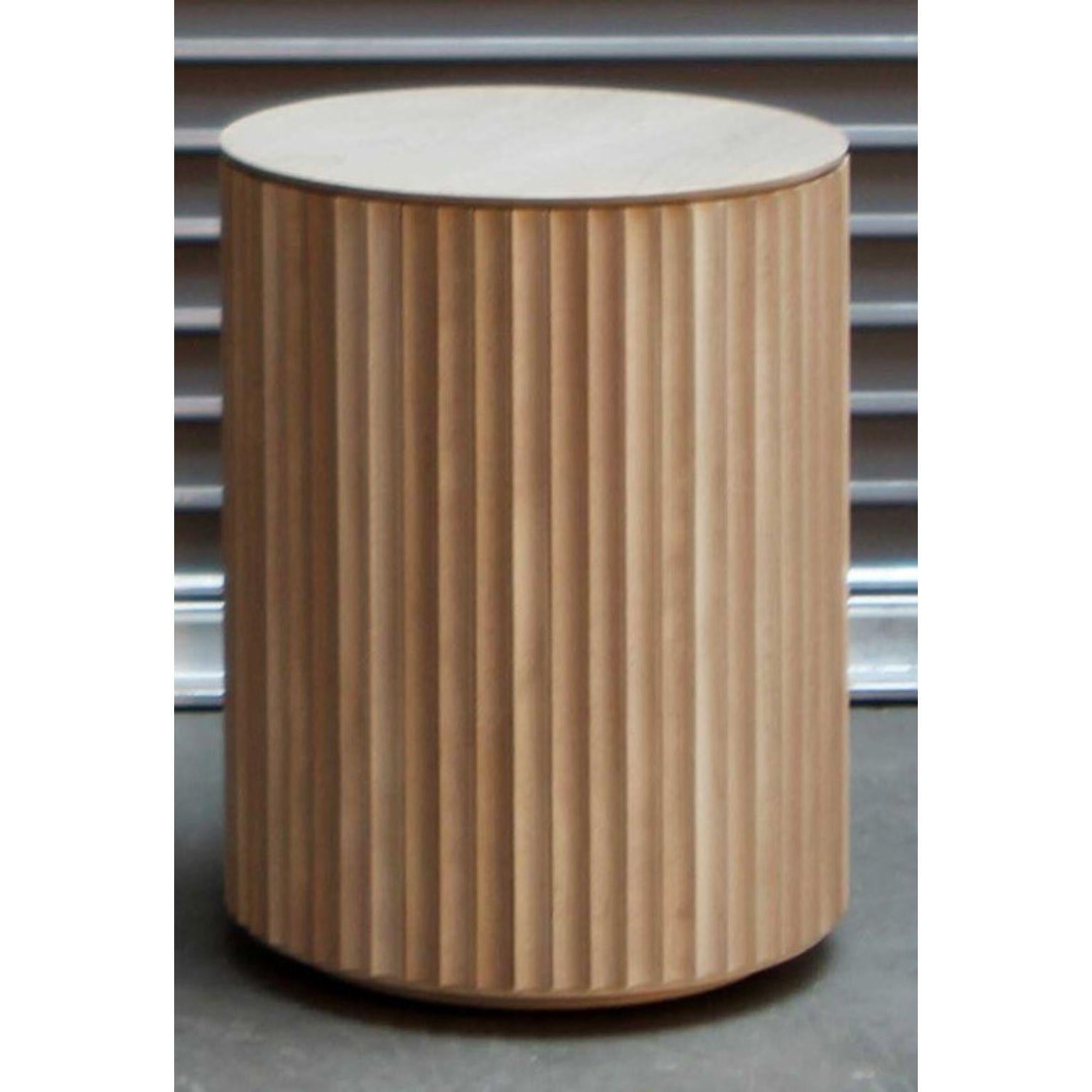 Pilar end table by Indo Made
One of a kind.
Dimensions: Ø40.6 X H53.3 cm 
Materials: Maple.
Finish: Natural.

Also available in other materials and finishes. Please contact us.
Each piece is carefully handcrafted by our team using natural materials