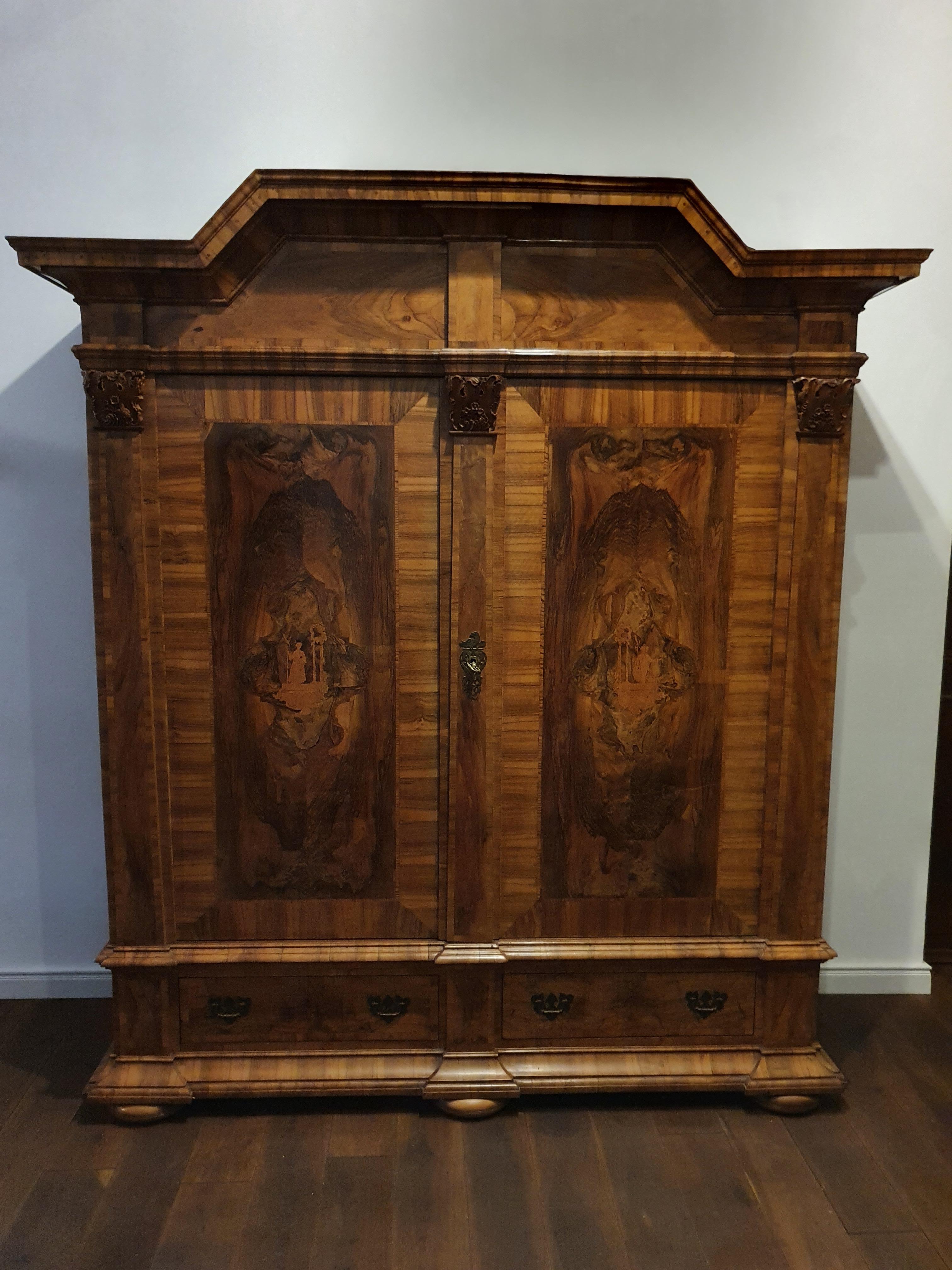 Pilasterschrank 18. Jahrhundert mitteldeutsch In Good Condition For Sale In Kleinfischlingen, DE