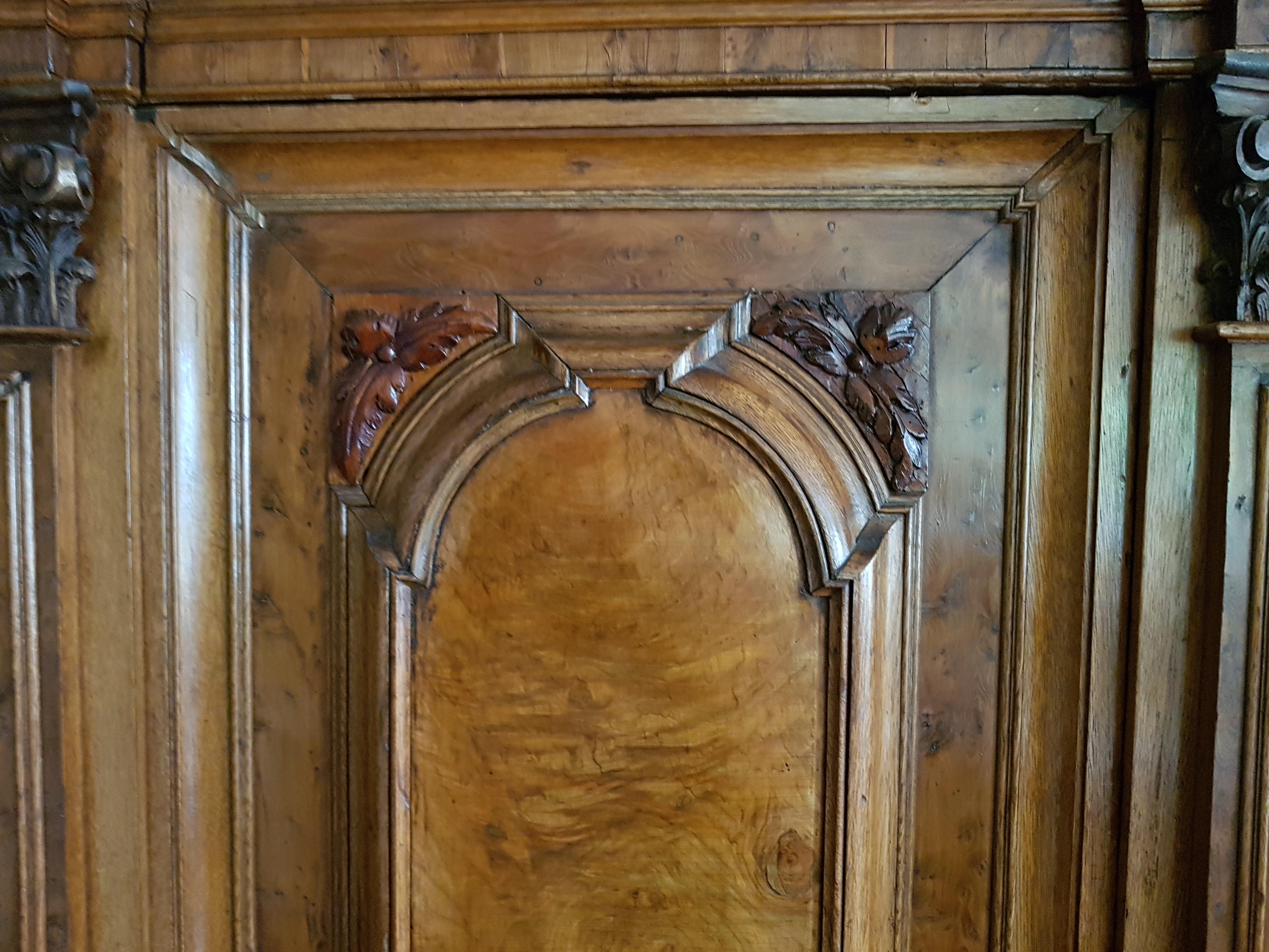 Pilasterschrank Mainfranken 18. Jahrhundert For Sale 2