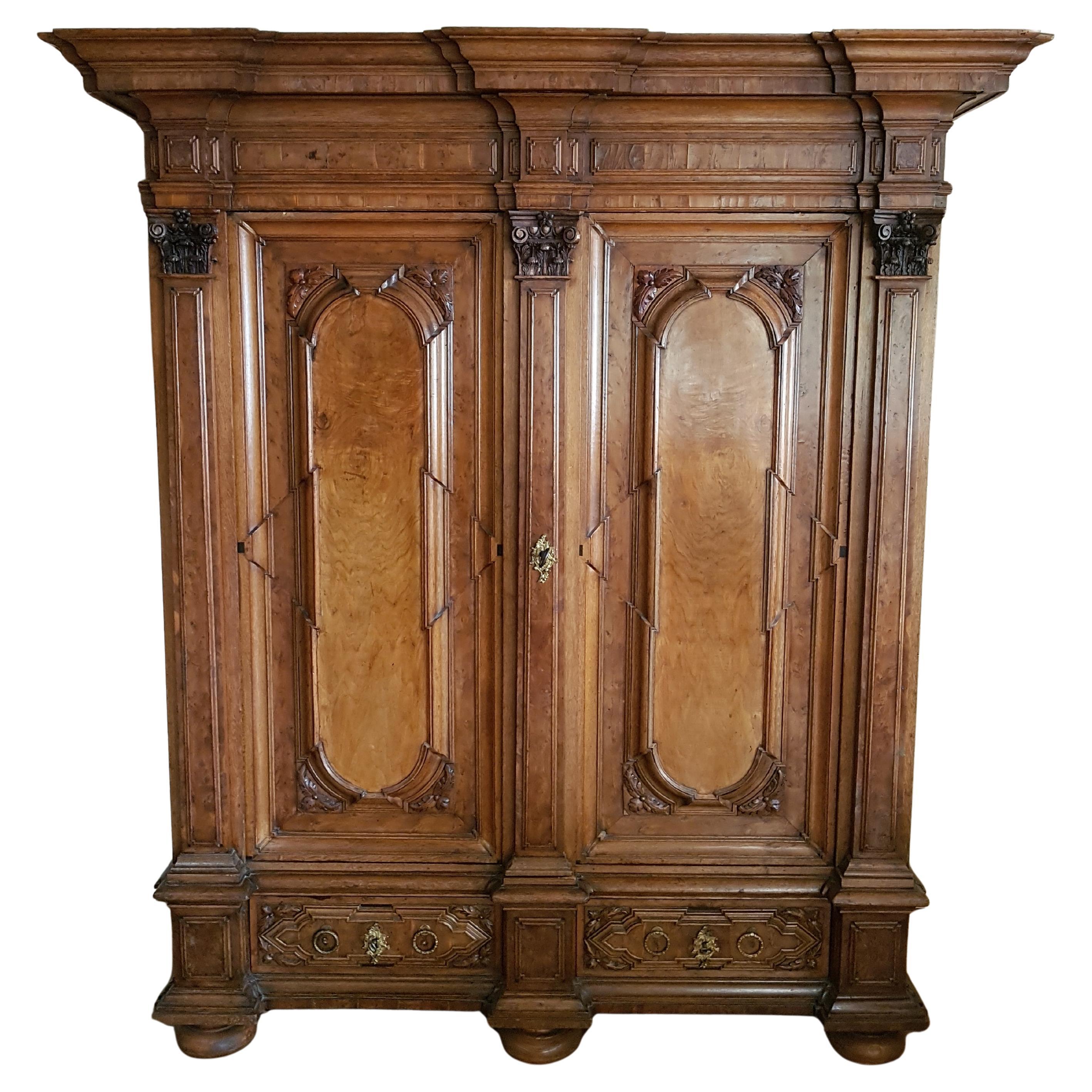 Pilasterschrank Mainfranken 18. Jahrhundert For Sale