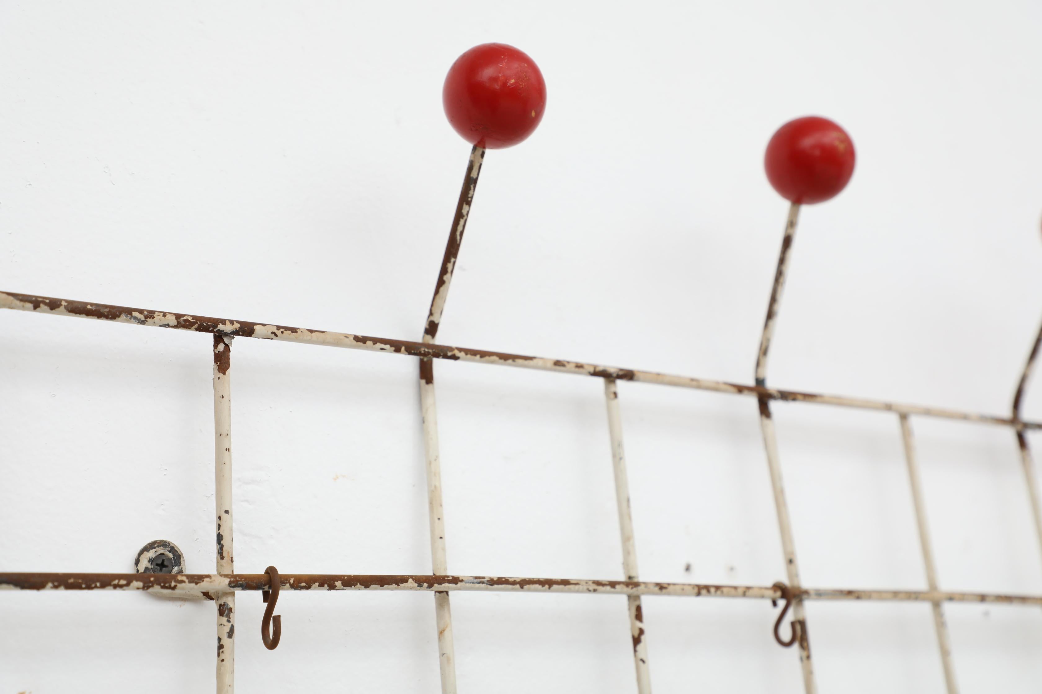 Pilastro (attr) White Enameled Industrial Coat Rack with Red Balls, Circa 1950 For Sale 2