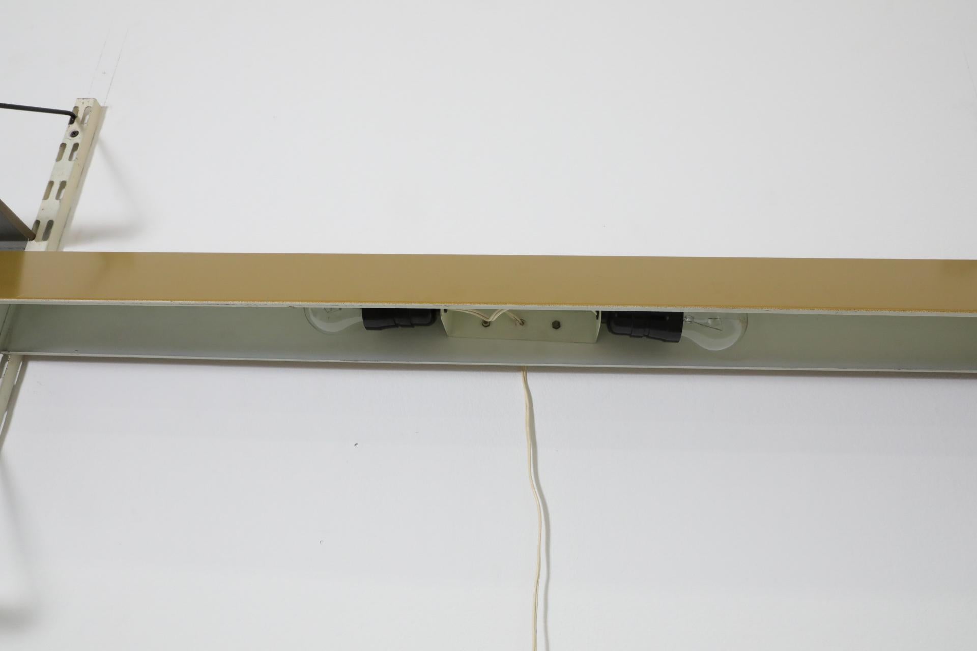 Estantería Pilastro Industrial de Metal de 2 cuerpos con Escritorio y Light en venta 5