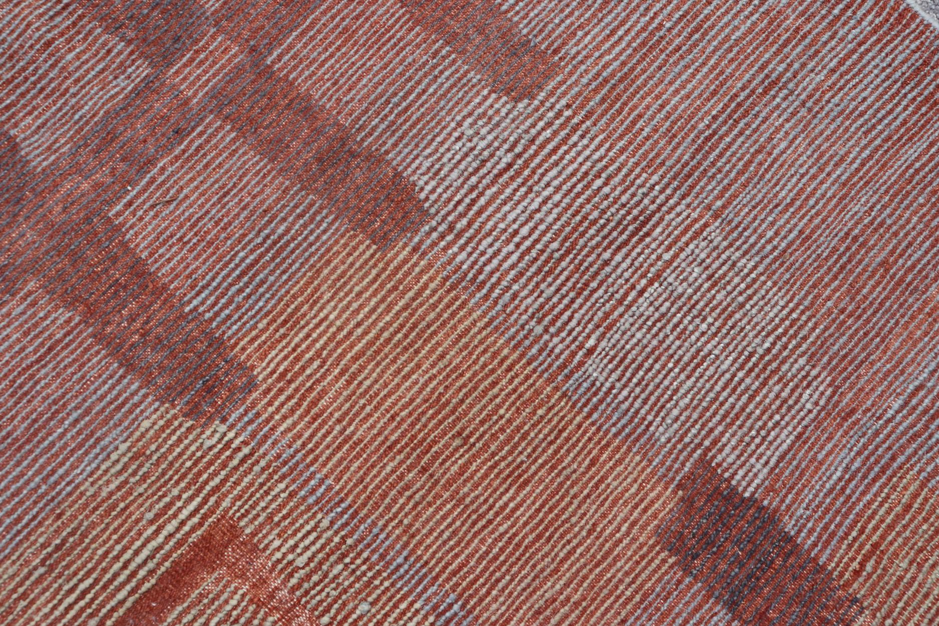 Tappeto scandinavo in lana impilata con colori grigi, rossi e pastello 10'2 x 13'11 in vendita 9