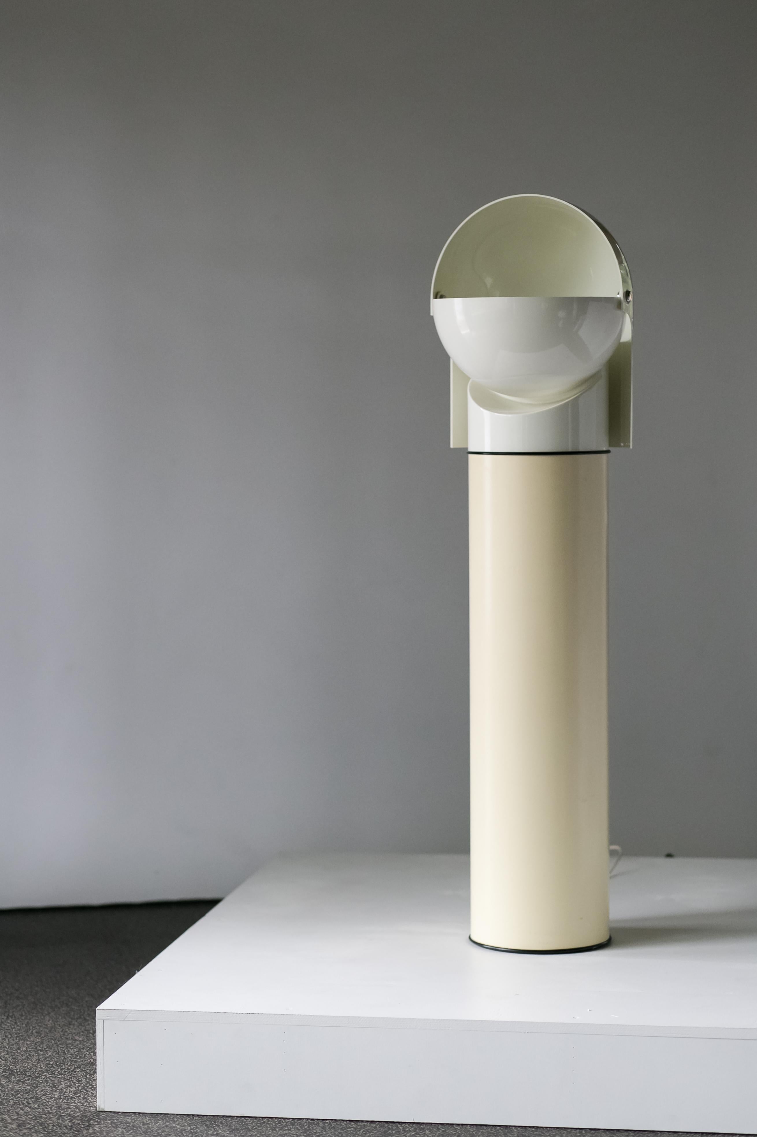 Pileino Floor Lamp by Gae Aulenti for Artemide, Italy, 1970s 1