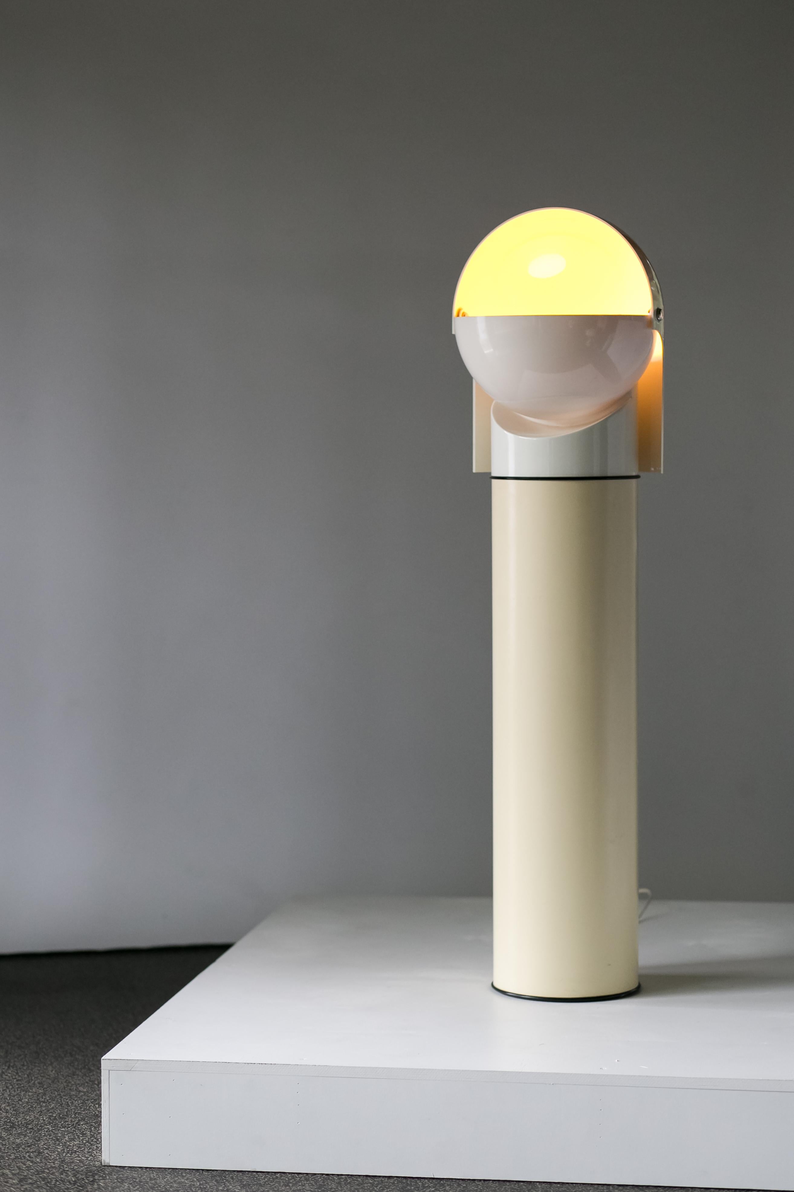 Pileino Floor Lamp by Gae Aulenti for Artemide, Italy, 1970s 2