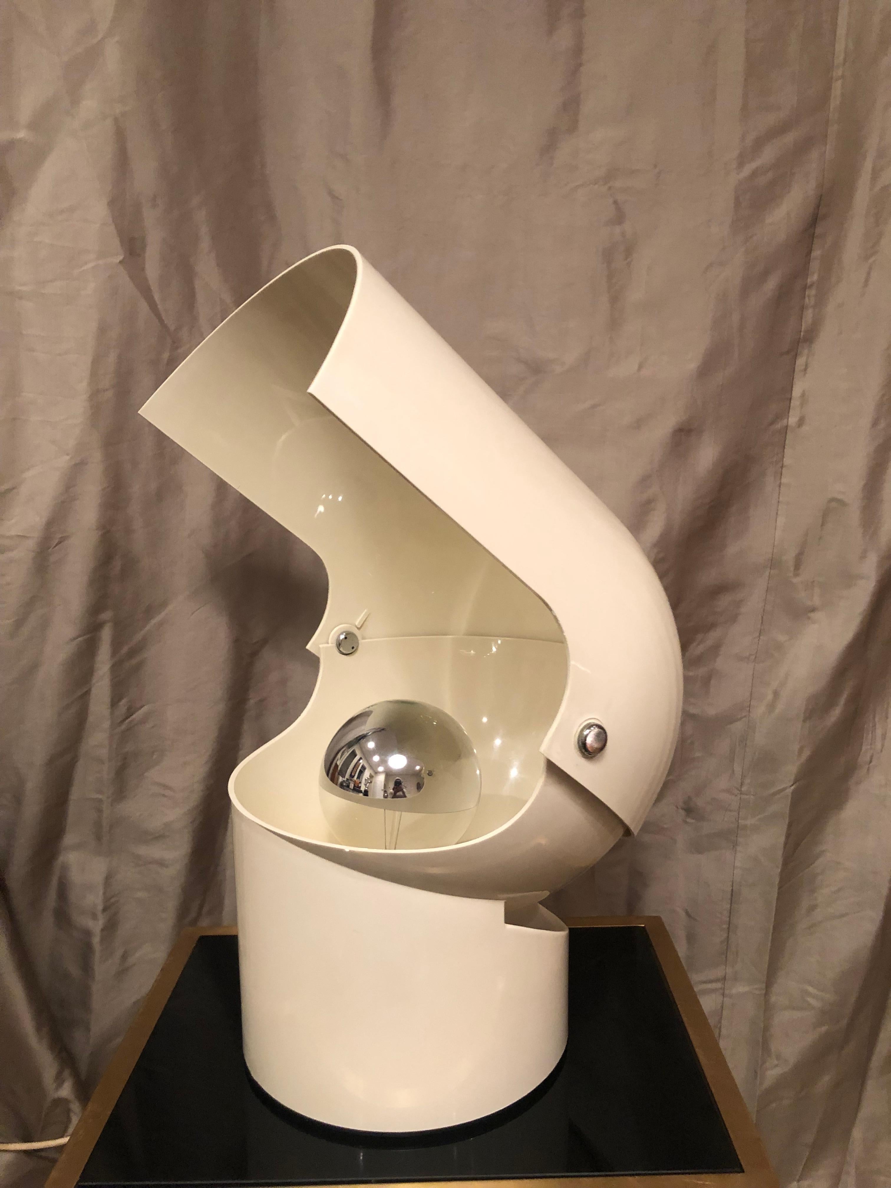 Pileo Table Lamp by Gae Aulenti for Artemide, Italy, 1972 In Good Condition In Jersey City, NJ