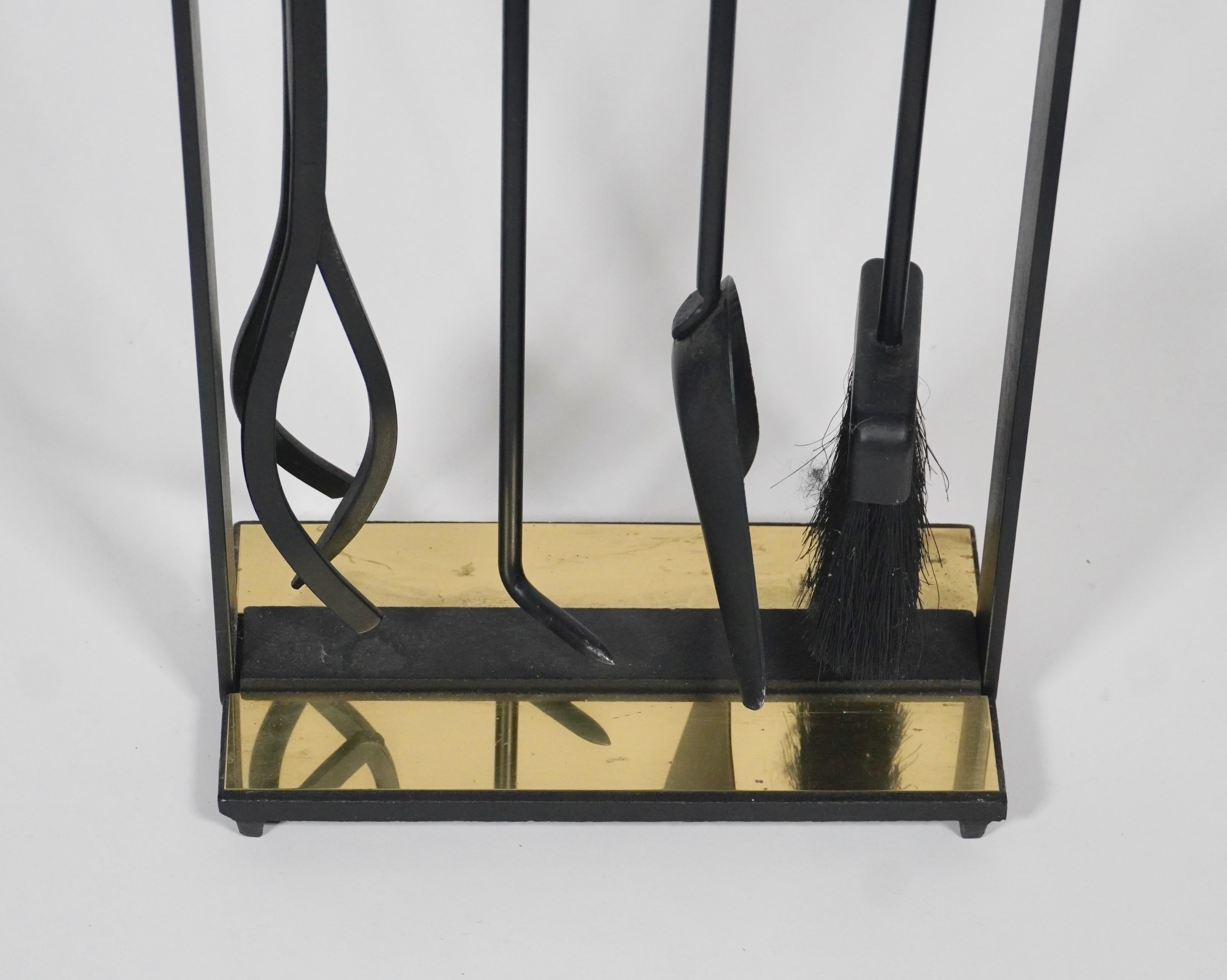 Pilgrim Fireplace Tools in Brass and Black Metal In Good Condition For Sale In Oakland, CA