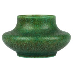 Vaso smaltato Pilkington Royal Lancastrian in stile Art Déco, verde screziato