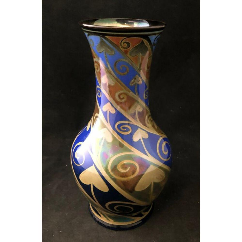 Pilkingtons Lustre vase decorated with bold Love Hearts by William Mycock 1913

Dimensions: 28cm high

Complimentary Insured Postage
14 Day Money Back Guarantee
BADA Member – Buy the Best from the Best.