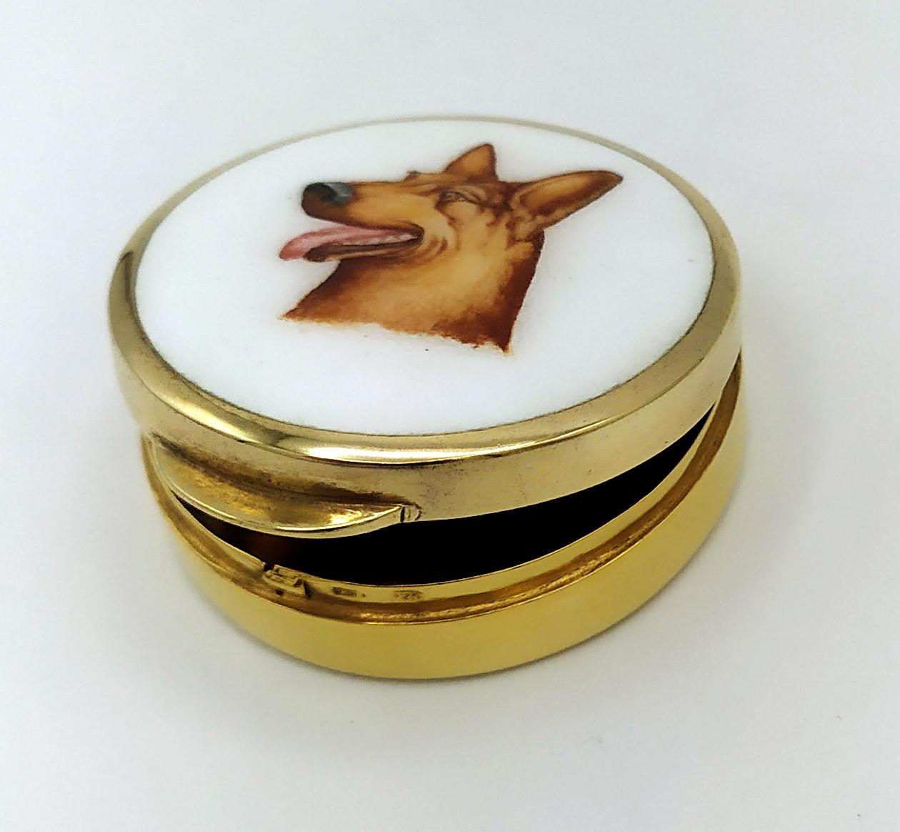 Late 20th Century Pill Box a dog's head round shape Art Nouveau style Salimbeni