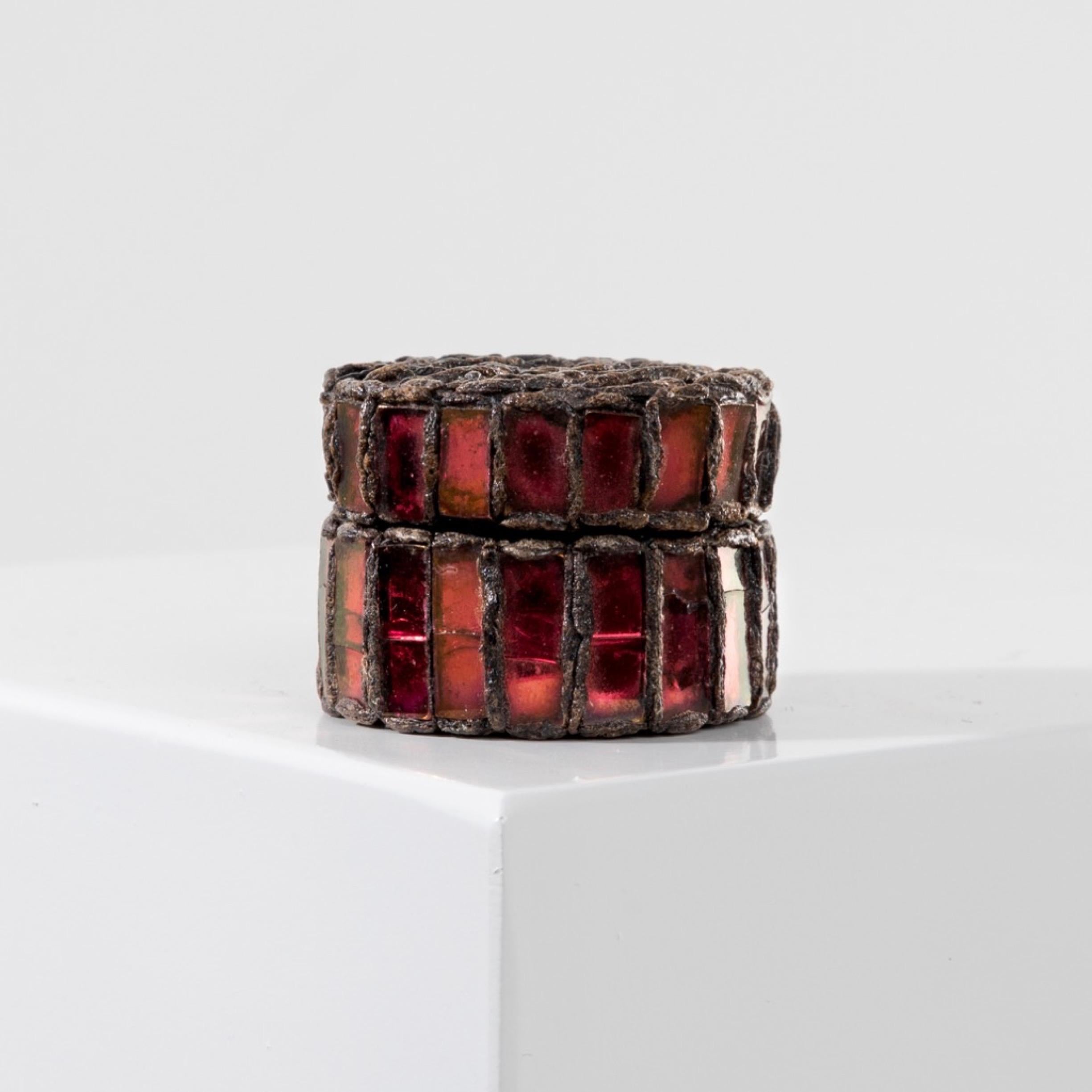 Mirror Pill box by Line Vautrin- Talosel encrusted with garnet red mirrors For Sale