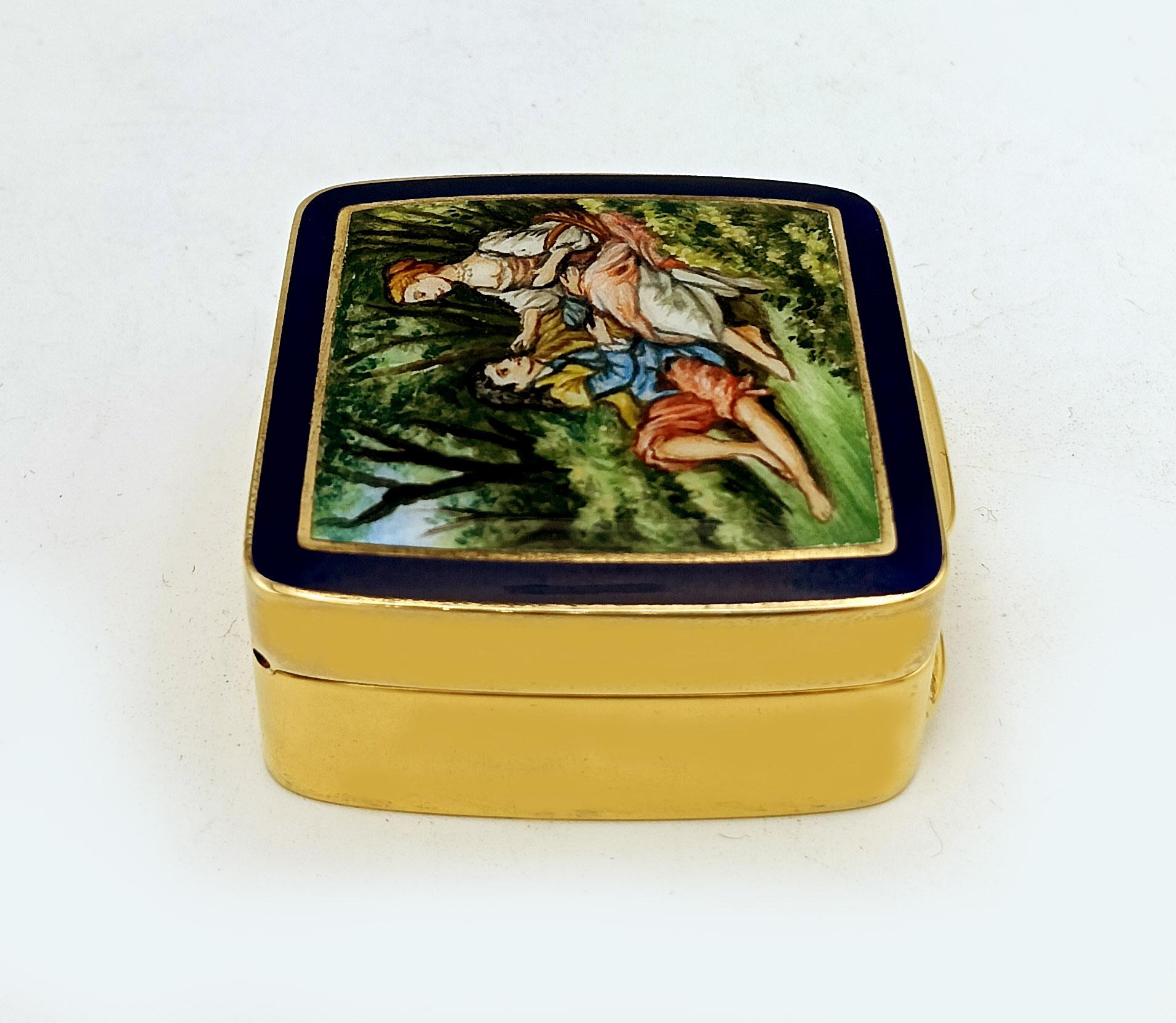 Hand-Carved Pill box enamel “pastoral”miniature on sterling silver gold plated Salimbeni For Sale