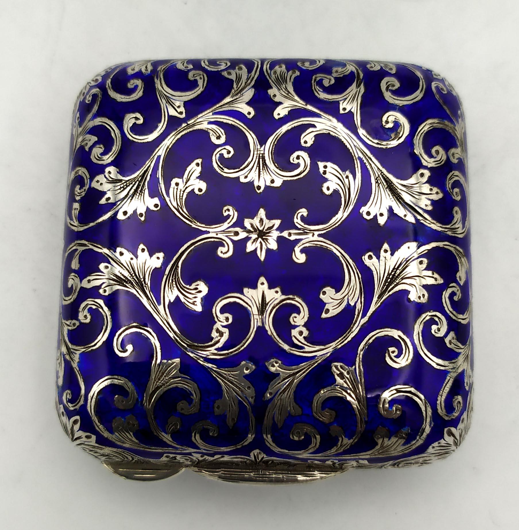 Pastillero de bolsillo grabado y esmaltado Plata Esterlina Esmalte Salimbeni en venta 3