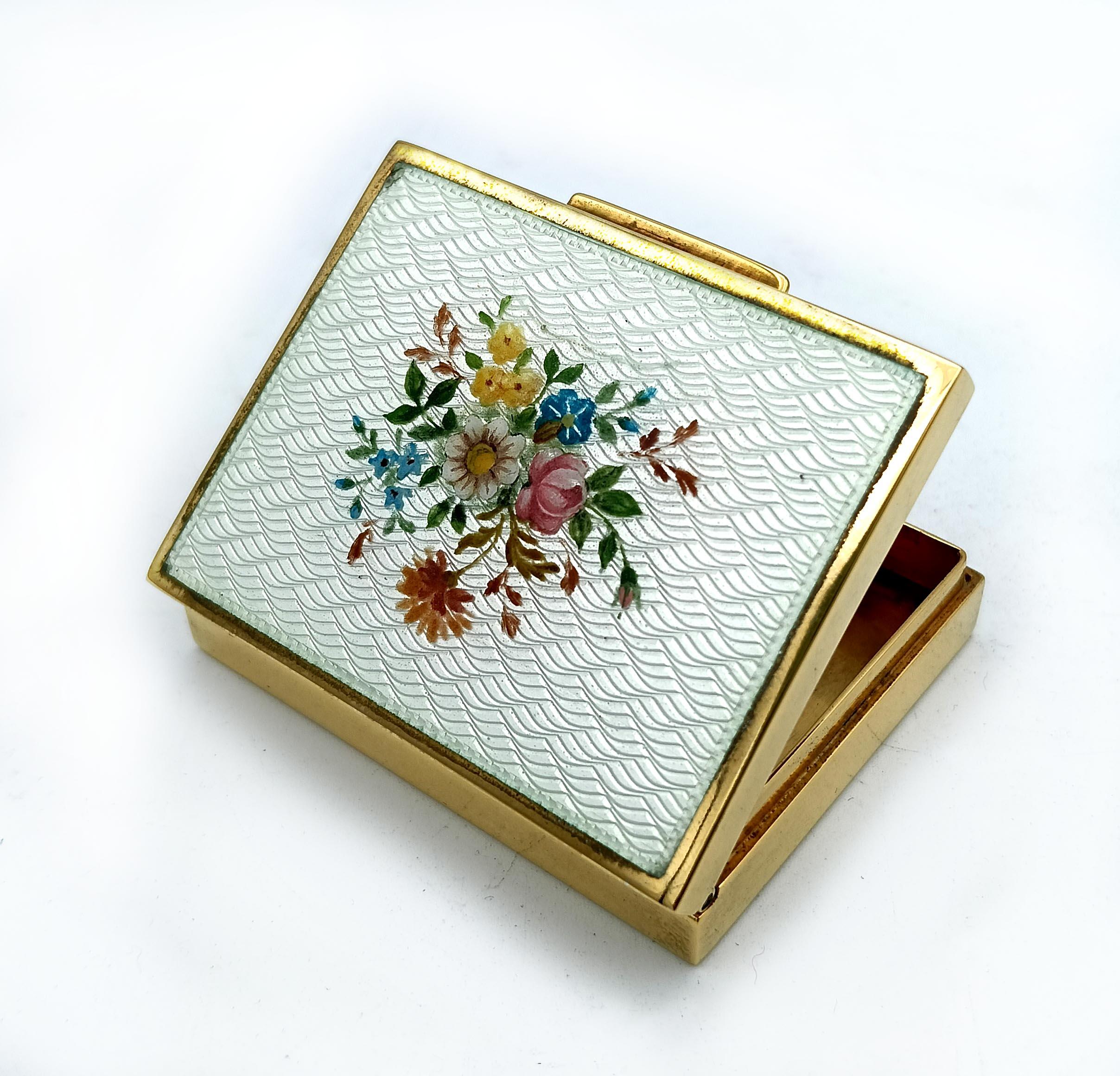 Placcato Portapillole rettangolare in argento Sterling Art Nouveau con miniatura floreale Salimbeni in vendita