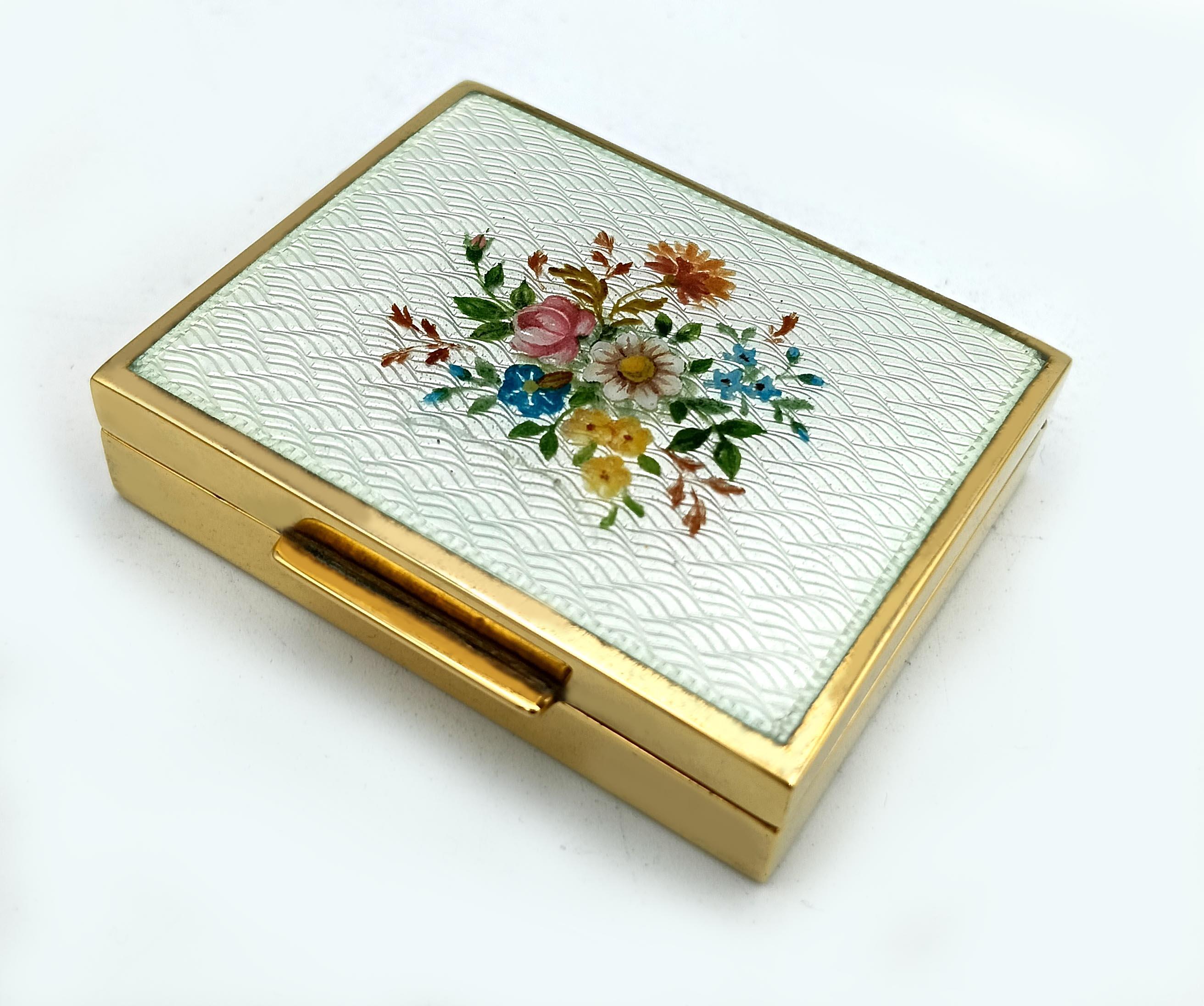 Metà XX secolo Portapillole rettangolare in argento Sterling Art Nouveau con miniatura floreale Salimbeni in vendita