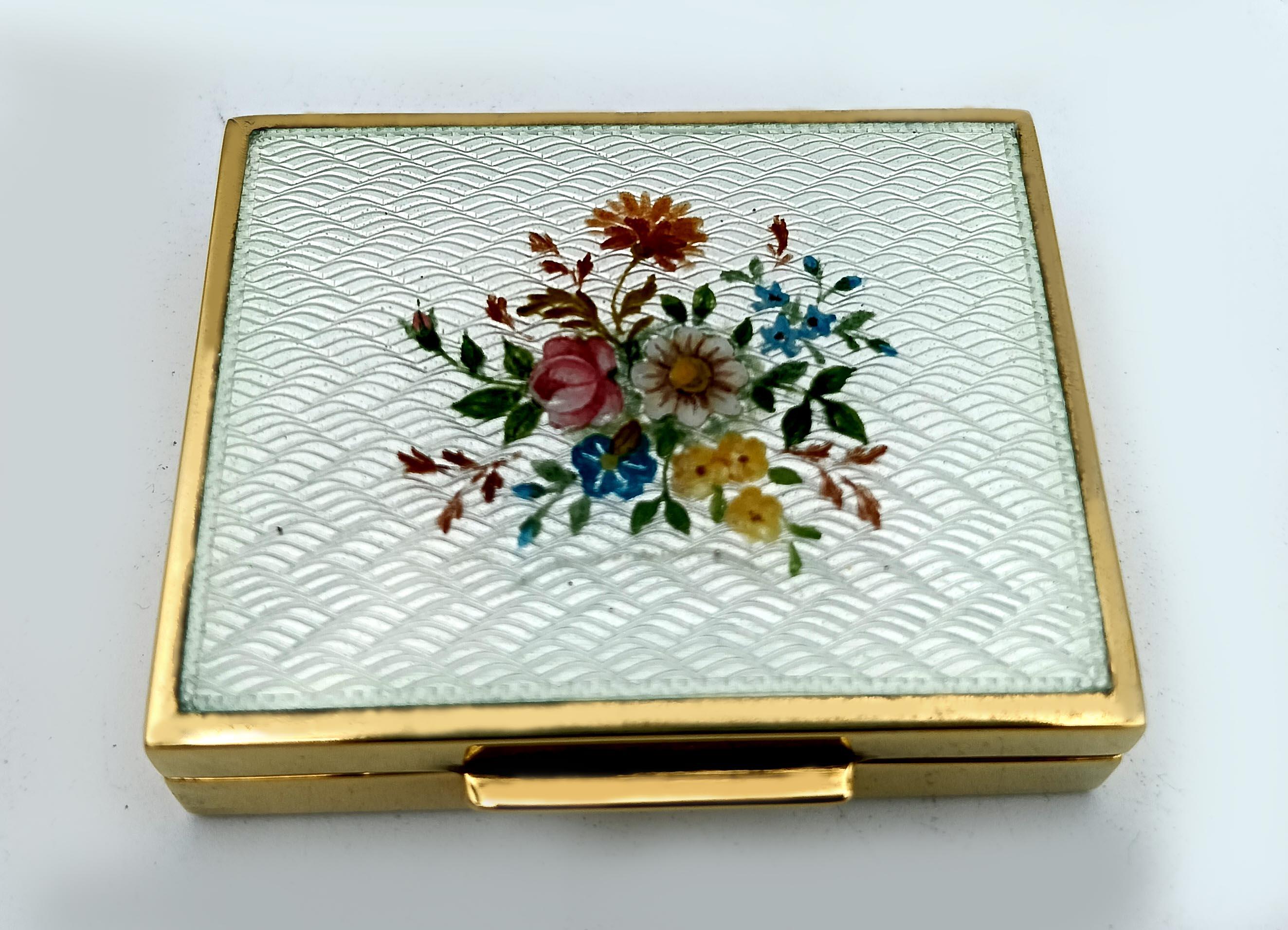 Placcato oro Portapillole rettangolare in argento Sterling Art Nouveau con miniatura floreale Salimbeni in vendita