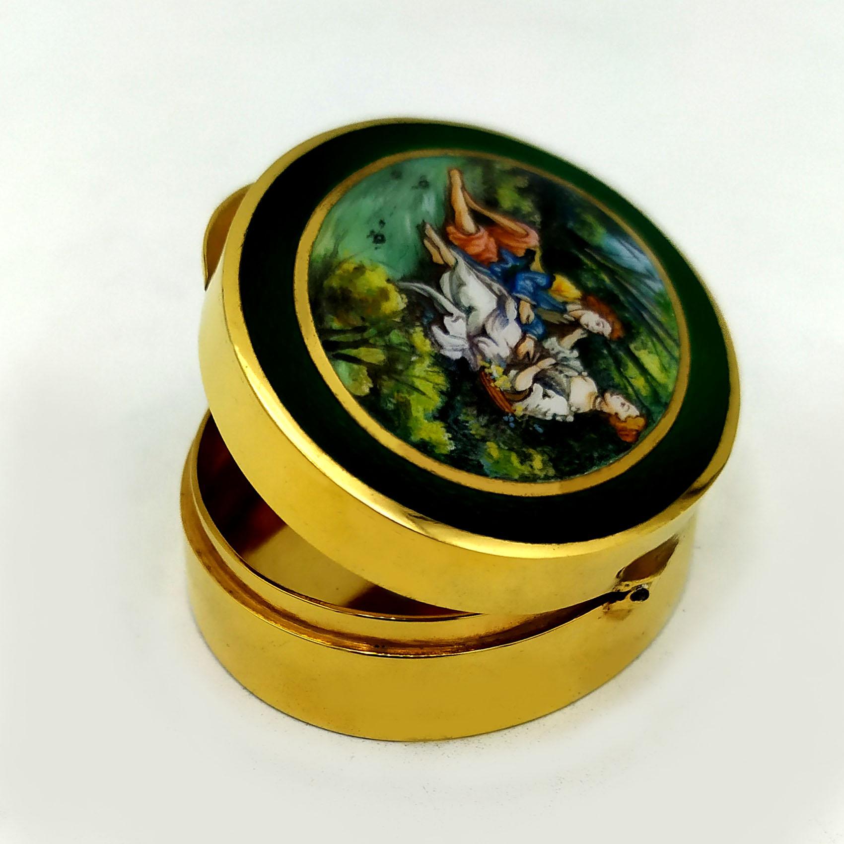 Hand-Carved Pill Box Silver Sterling Enamel Miniature Louis XVI style Salimbeni For Sale