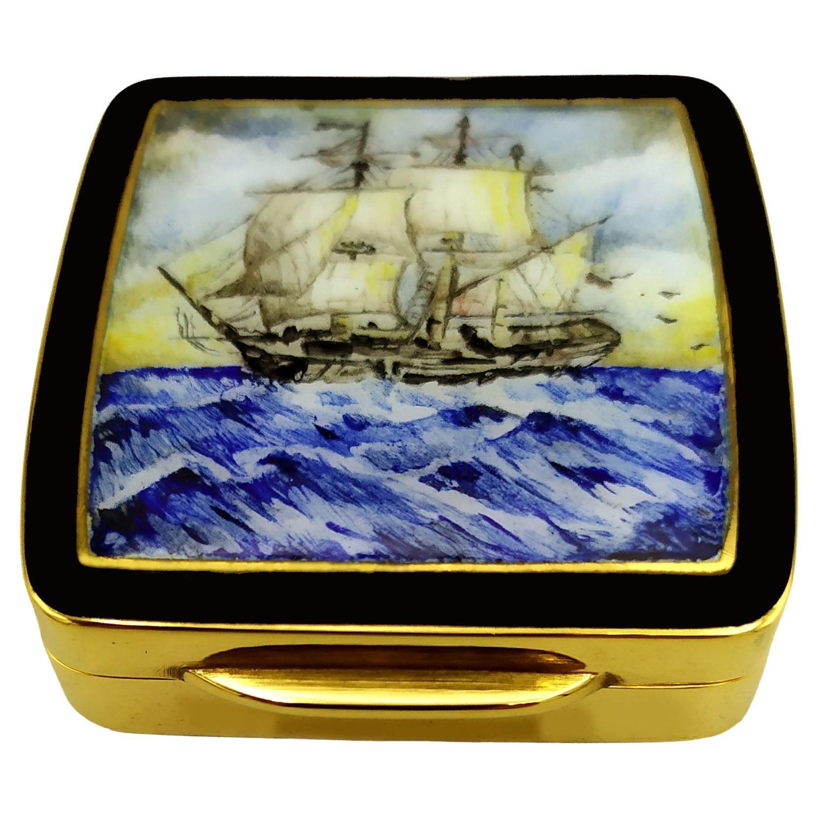 Boîte à pilules Argent Sterling Enamel Miniature Sailing Ship Salimbeni en vente