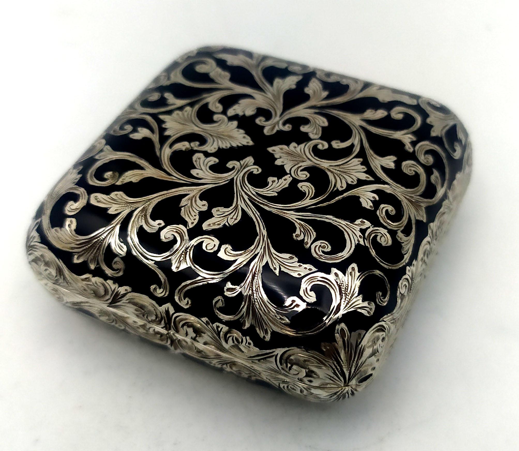 Gold Plate Pill Box very fine hand-engraving in baroque style Sterling Silver Salimbeni  For Sale