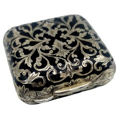 Pill Box very fine hand-engraving in baroque style Sterling Silver Salimbeni 