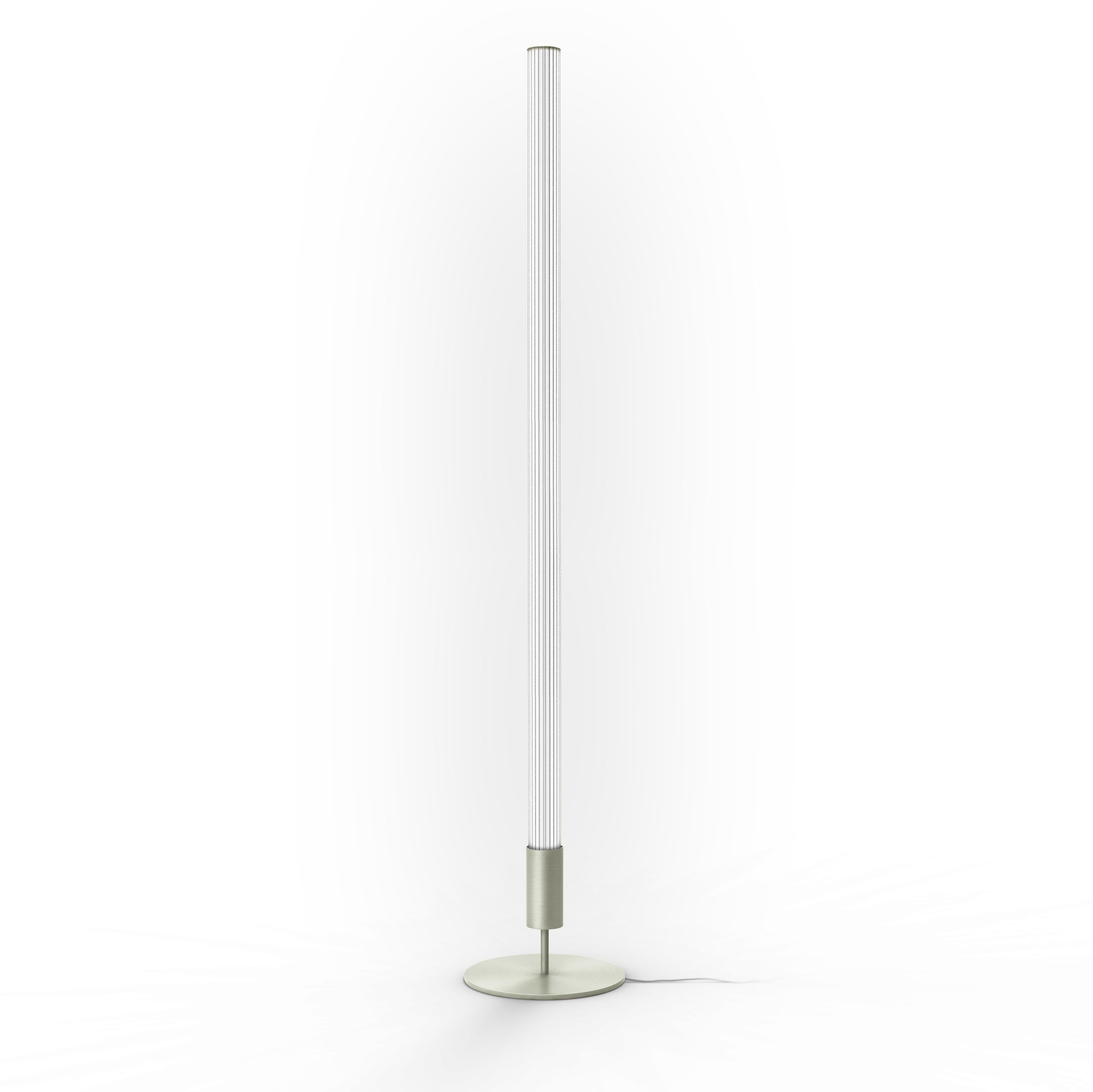 Pilar 170 Aluminio Champagne Lámpara de pie contemporánea by JSPR en venta 2