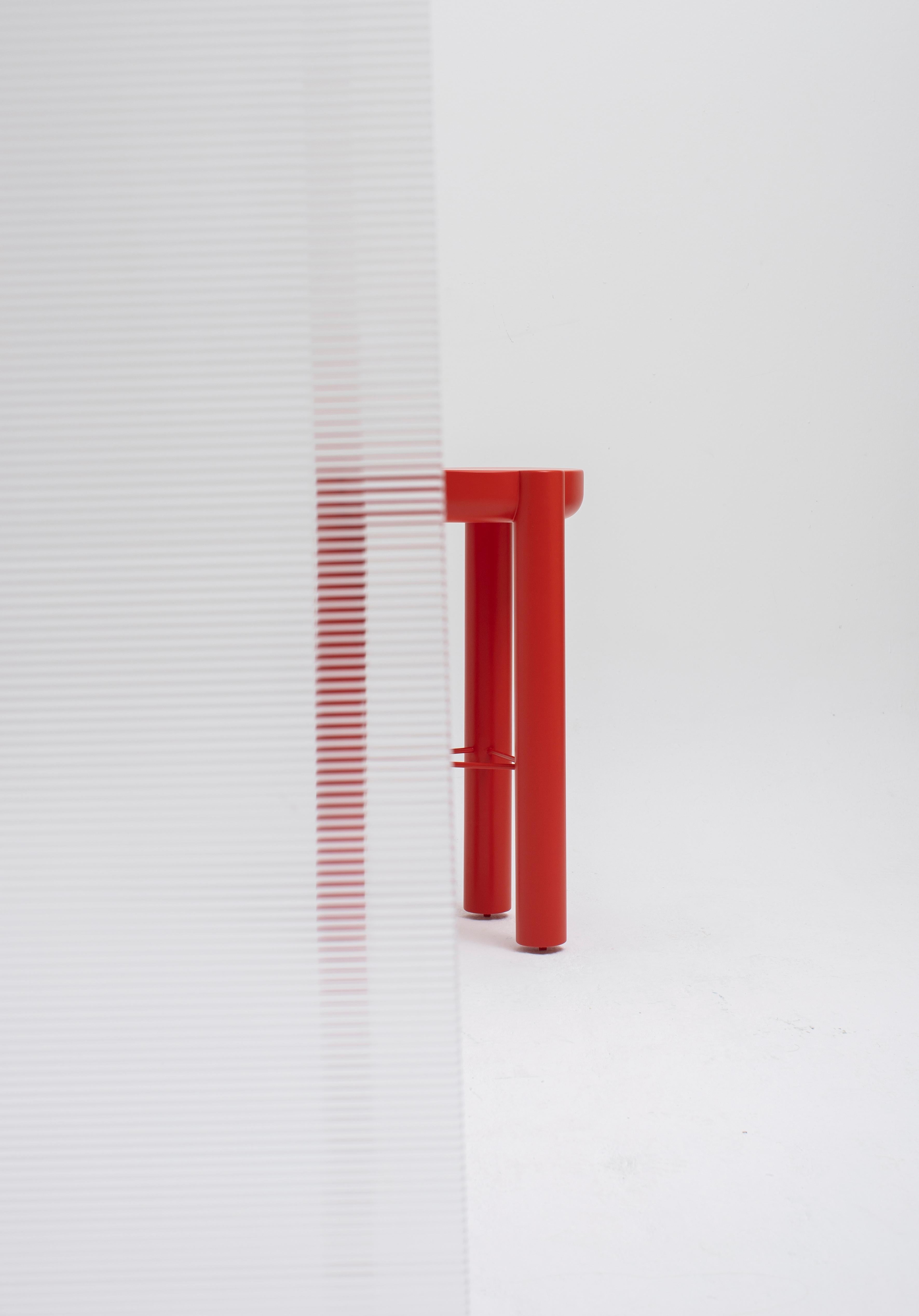 Modern Pillar Bar Stool 3 Legged Wood and Lacquered, Red For Sale