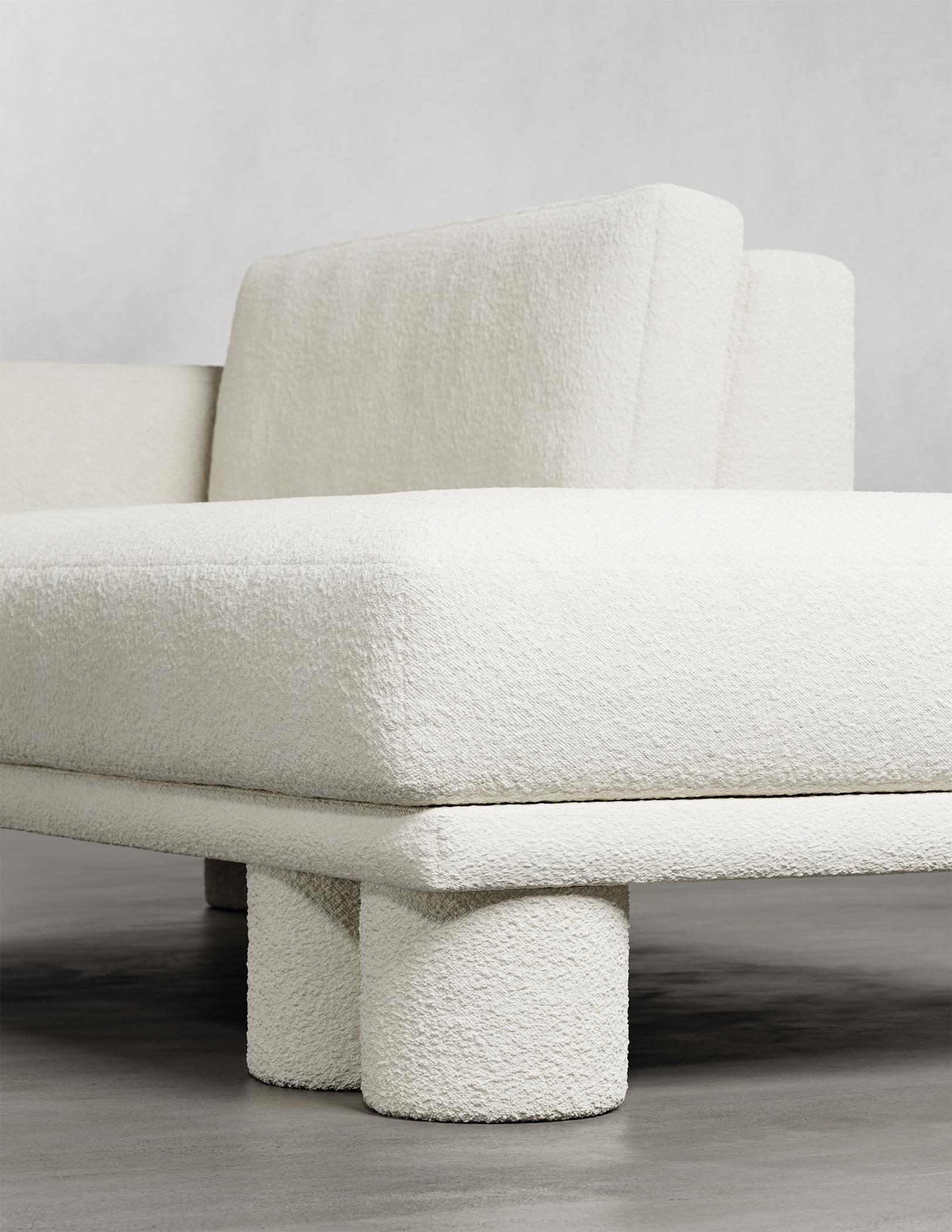 PILLAR CHAISE - Modern design in Soft White Boucle In New Condition For Sale In Laguna Niguel, CA