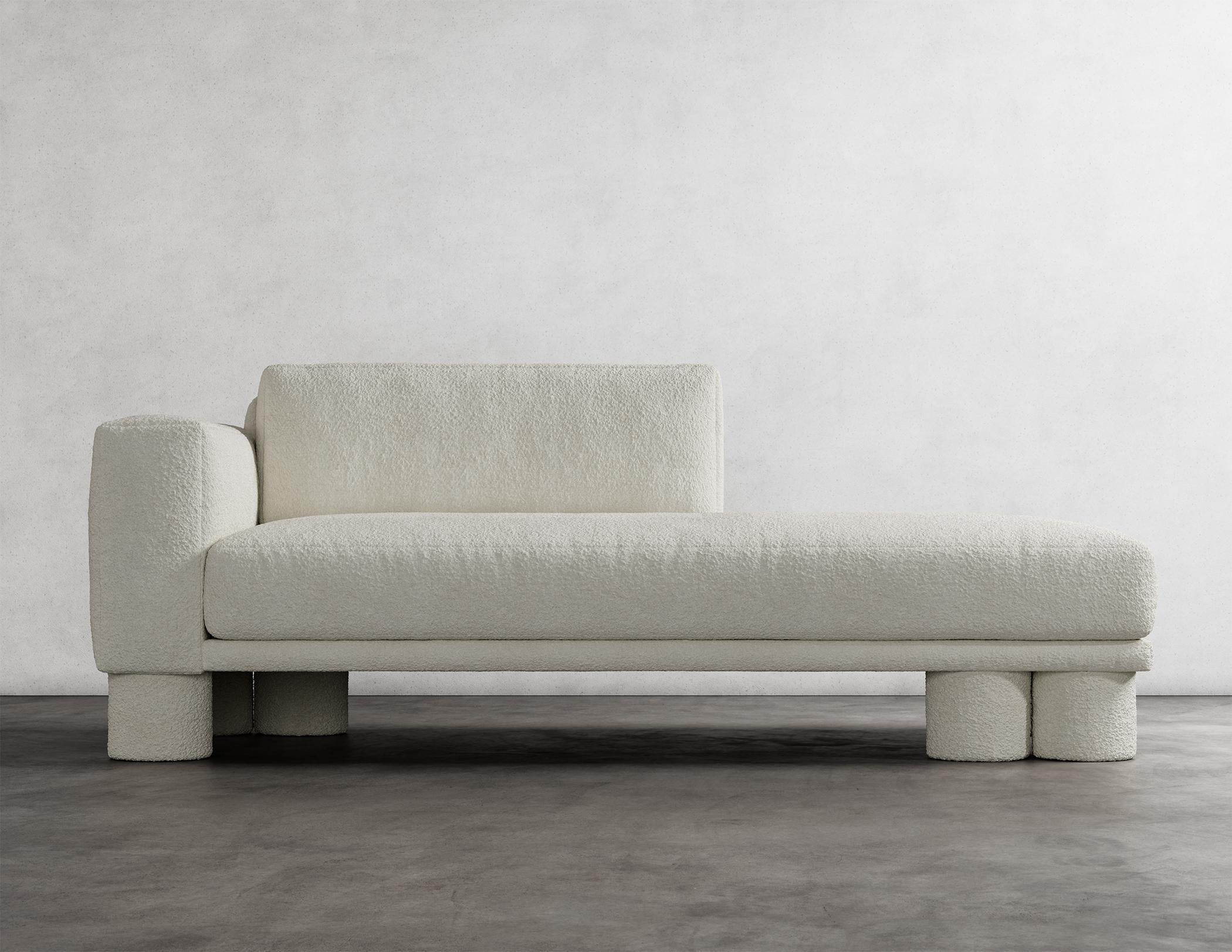 Contemporary PILLAR CHAISE - Modern design in Soft White Boucle For Sale