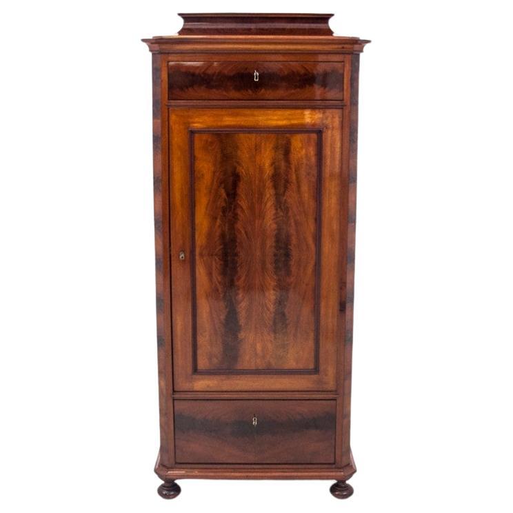 Pillar chest of drawers, Northern Europe, circa 1860. After renovation. For Sale