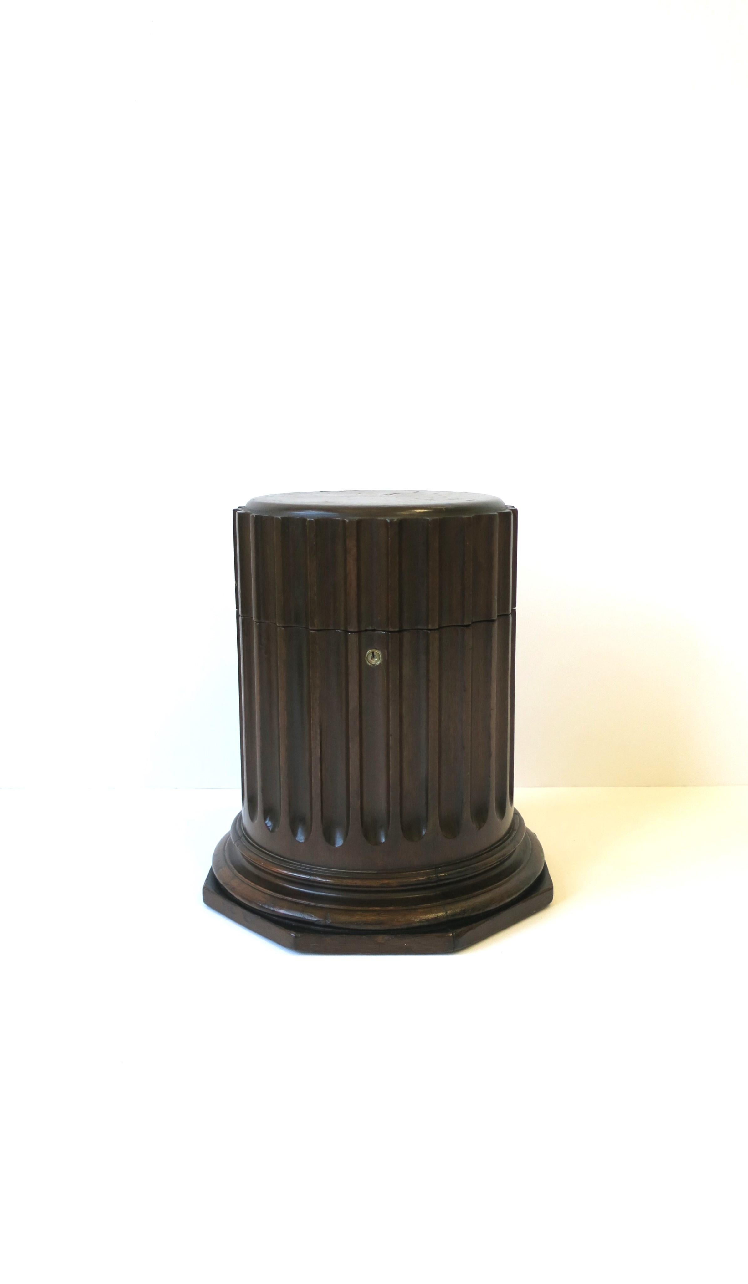 American Column Pedestal Box Neoclassical Style For Sale