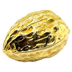 Pillbox in 18 karat Yellow Gold by Meister Zürich