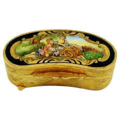 Pillbox Shaped with Hand-Painted Miniature in Louis XVI Style Salimbeni