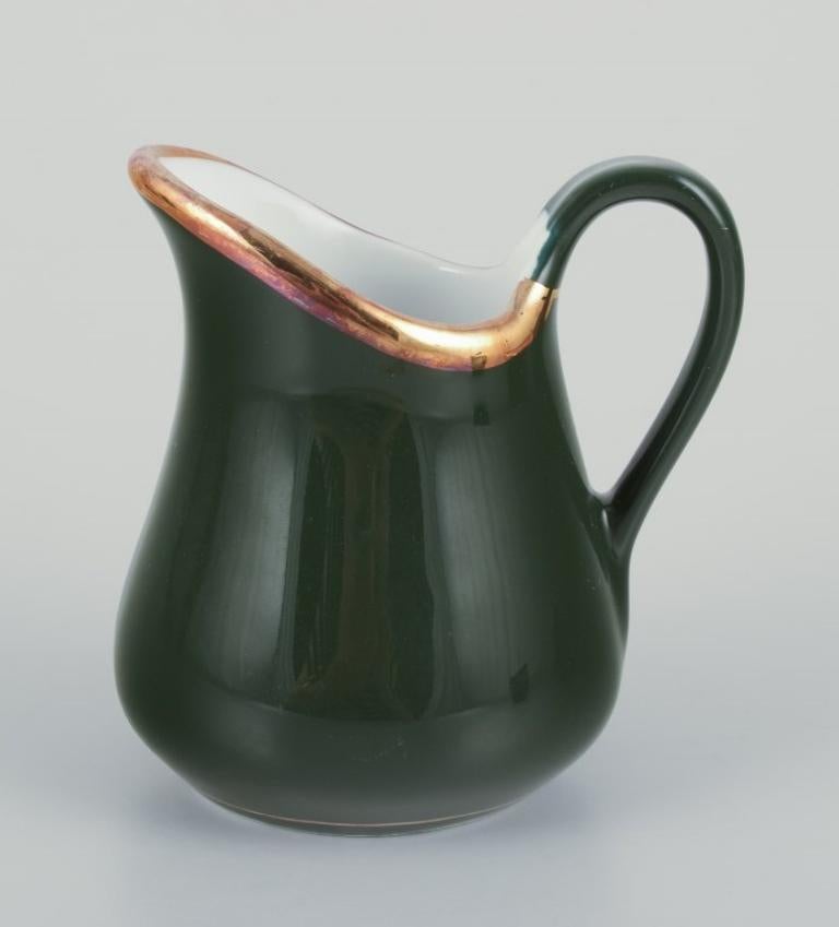 Pillivuyt, Francia. Cuatro tazas de café con platillos, cremera y azucarero en Excelente estado para la venta en Copenhagen, DK