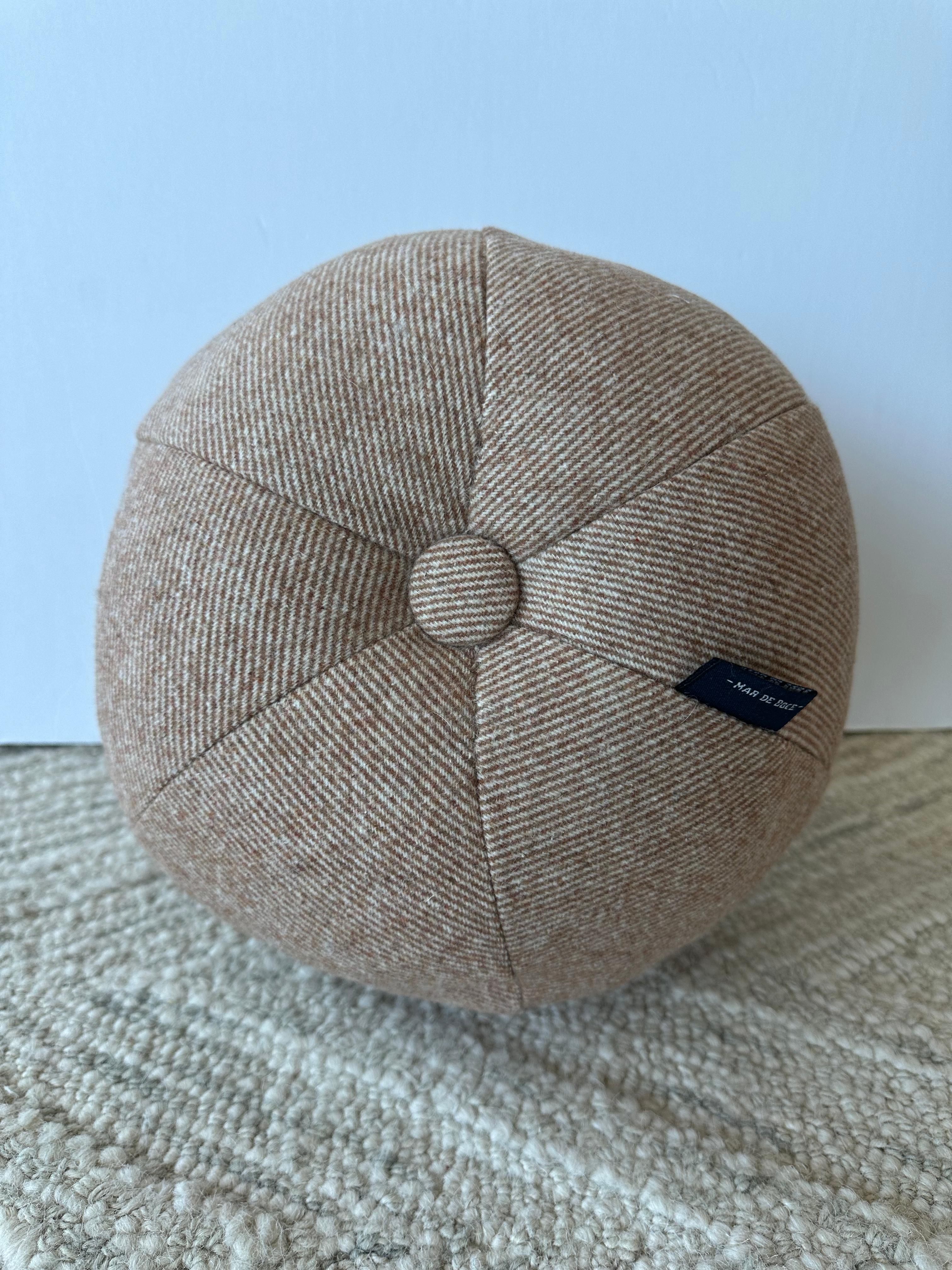 Hand-Crafted Pillow Ball in Wool blend - by Mar de Doce For Sale