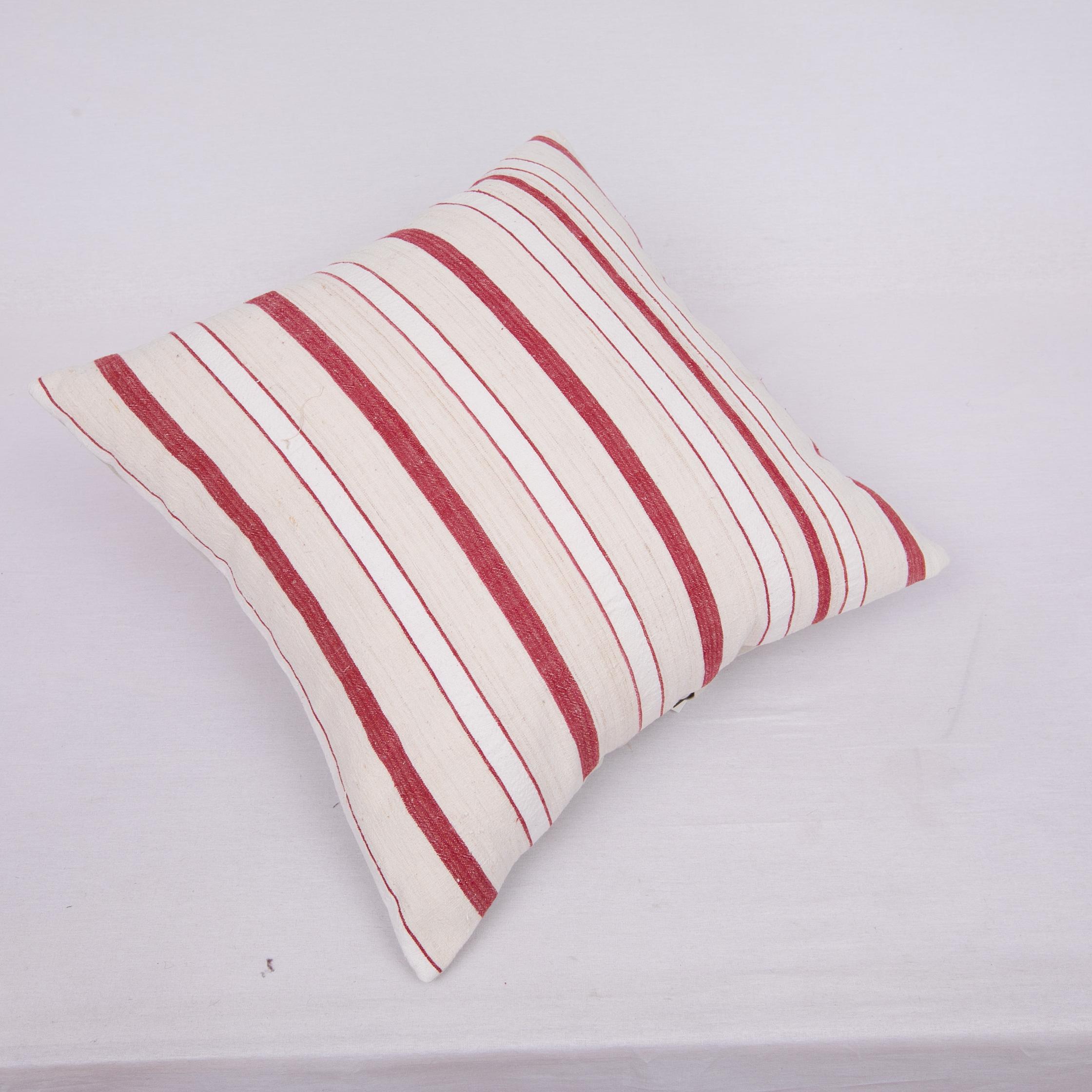 Cotone Fodera per cuscino realizzata con un tessuto di cotone vintage anatolico, anni '60 in vendita