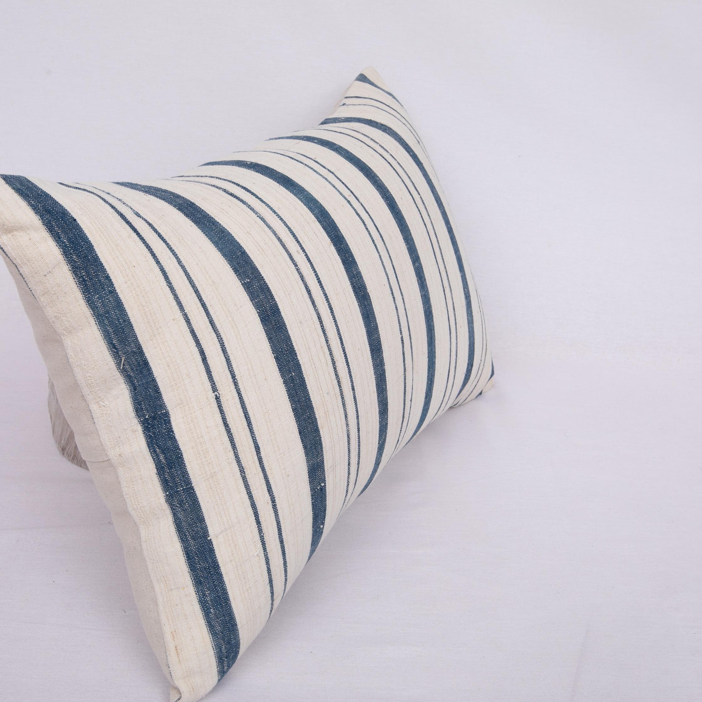 Fodera per cuscino realizzata con un tessuto di cotone vintage anatolico, anni '60 in vendita 1