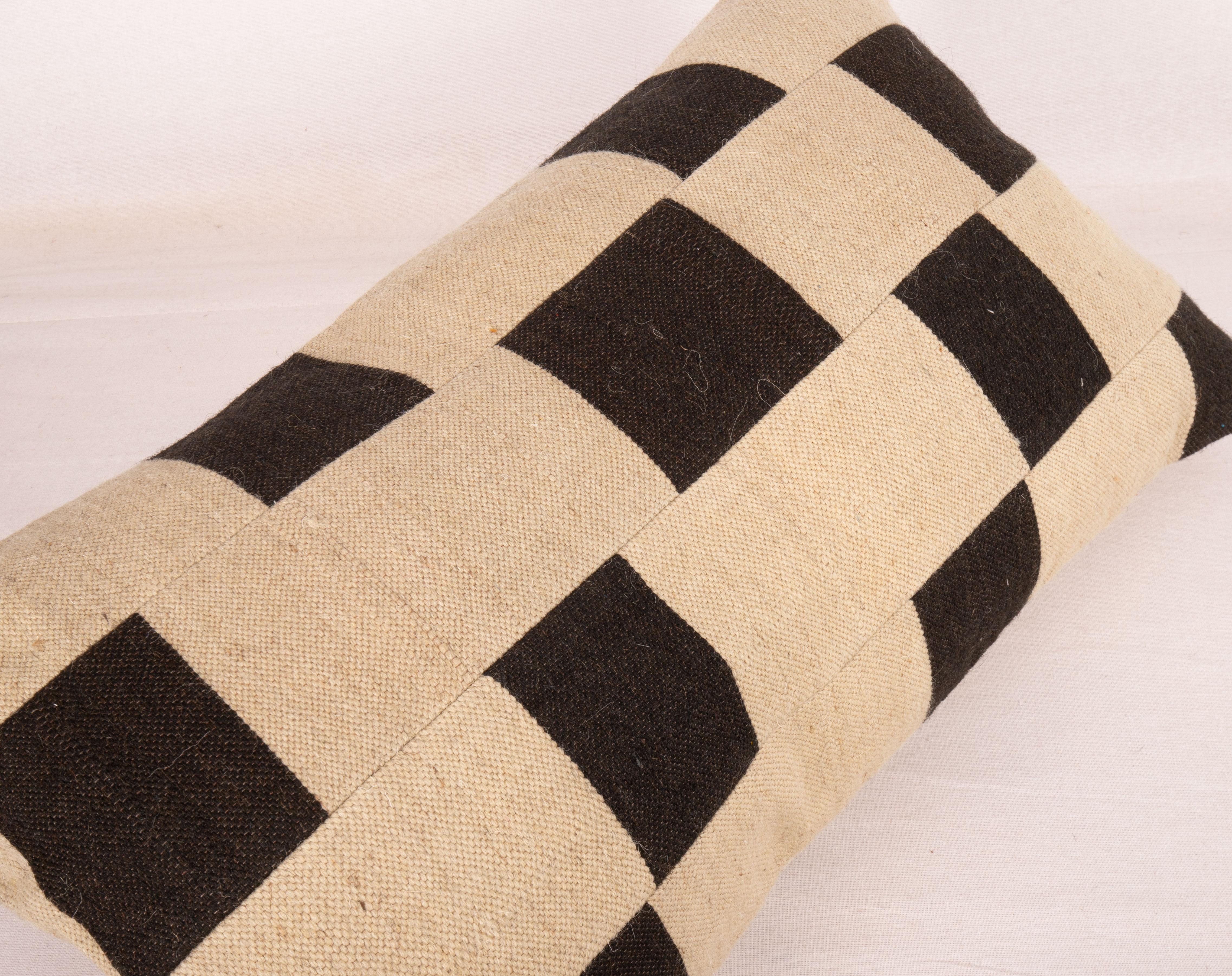 Pillow Case Made from a Contemporary Hand Loomed Wool Fabric In Good Condition For Sale In Istanbul, TR