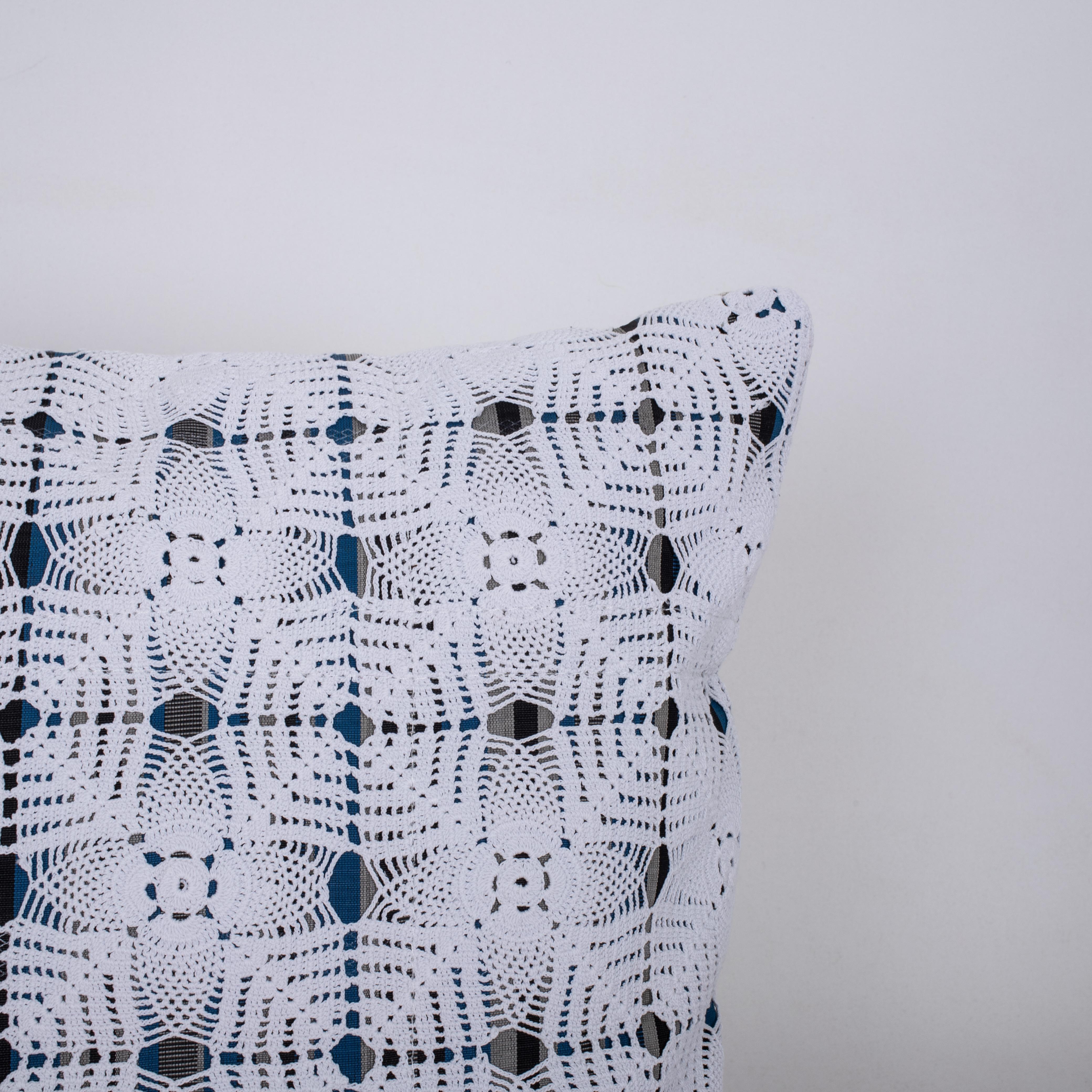 Funda de almohada hecha con un mantel de crouchet turco antiguo Hecho a mano en venta