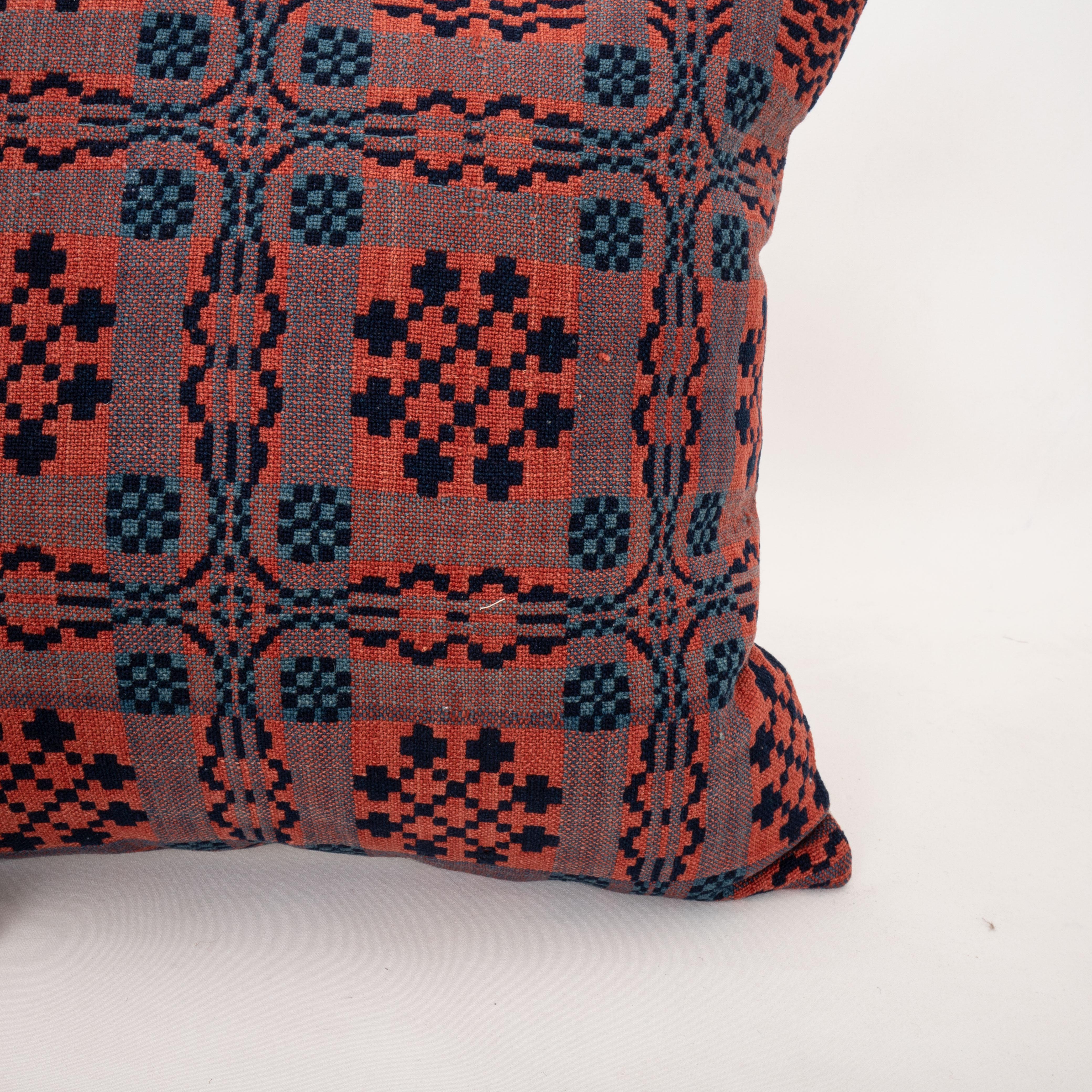 Pillow Case Made from a Welsh Coverlet , 19th C. In Good Condition For Sale In Istanbul, TR