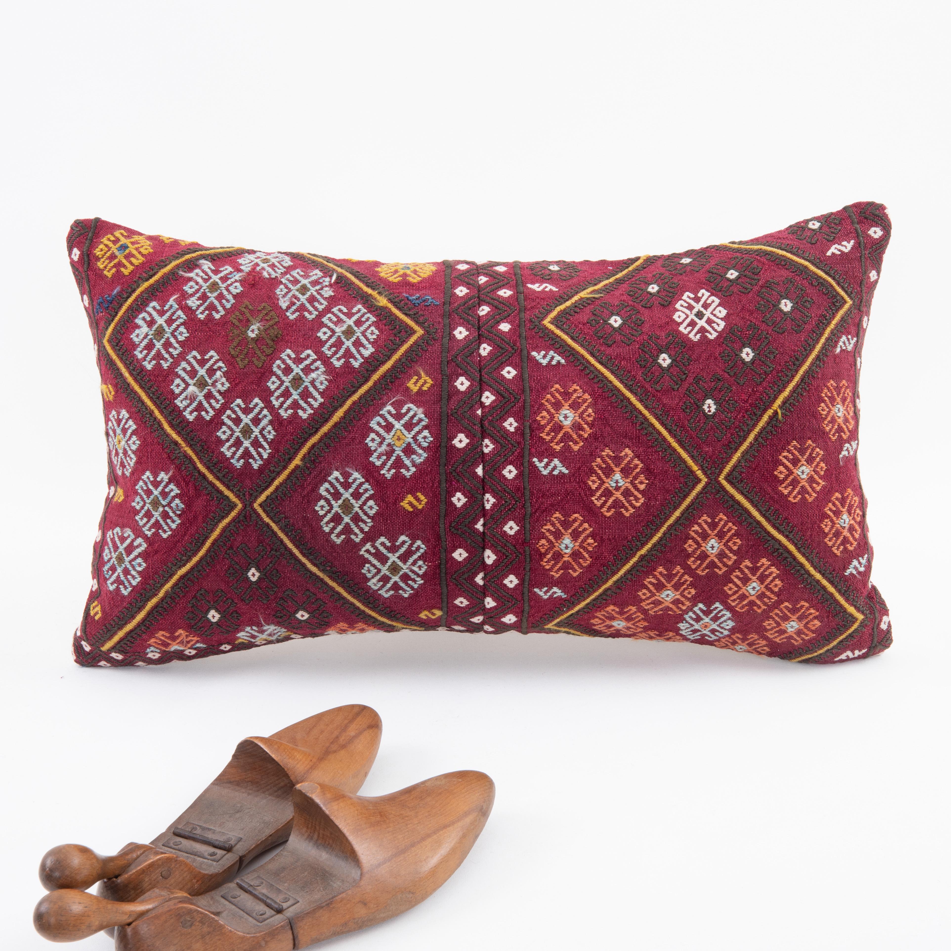 Pillow Case Made from an Antique Anatolian Cicim Rug In Good Condition For Sale In Istanbul, TR
