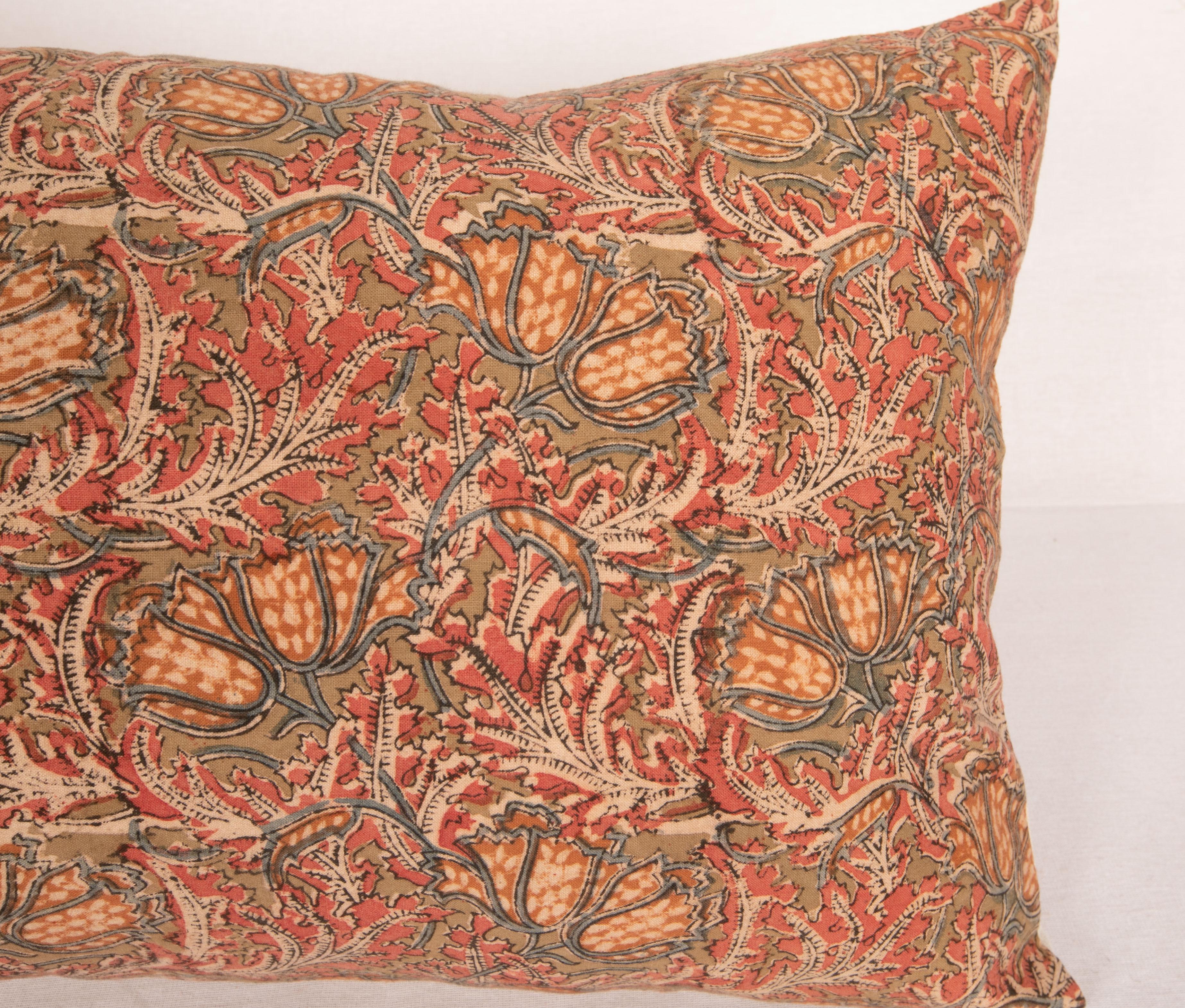 Pillow Case Made from an Indian Kalamkari, Early 20th C. In Good Condition For Sale In Istanbul, TR