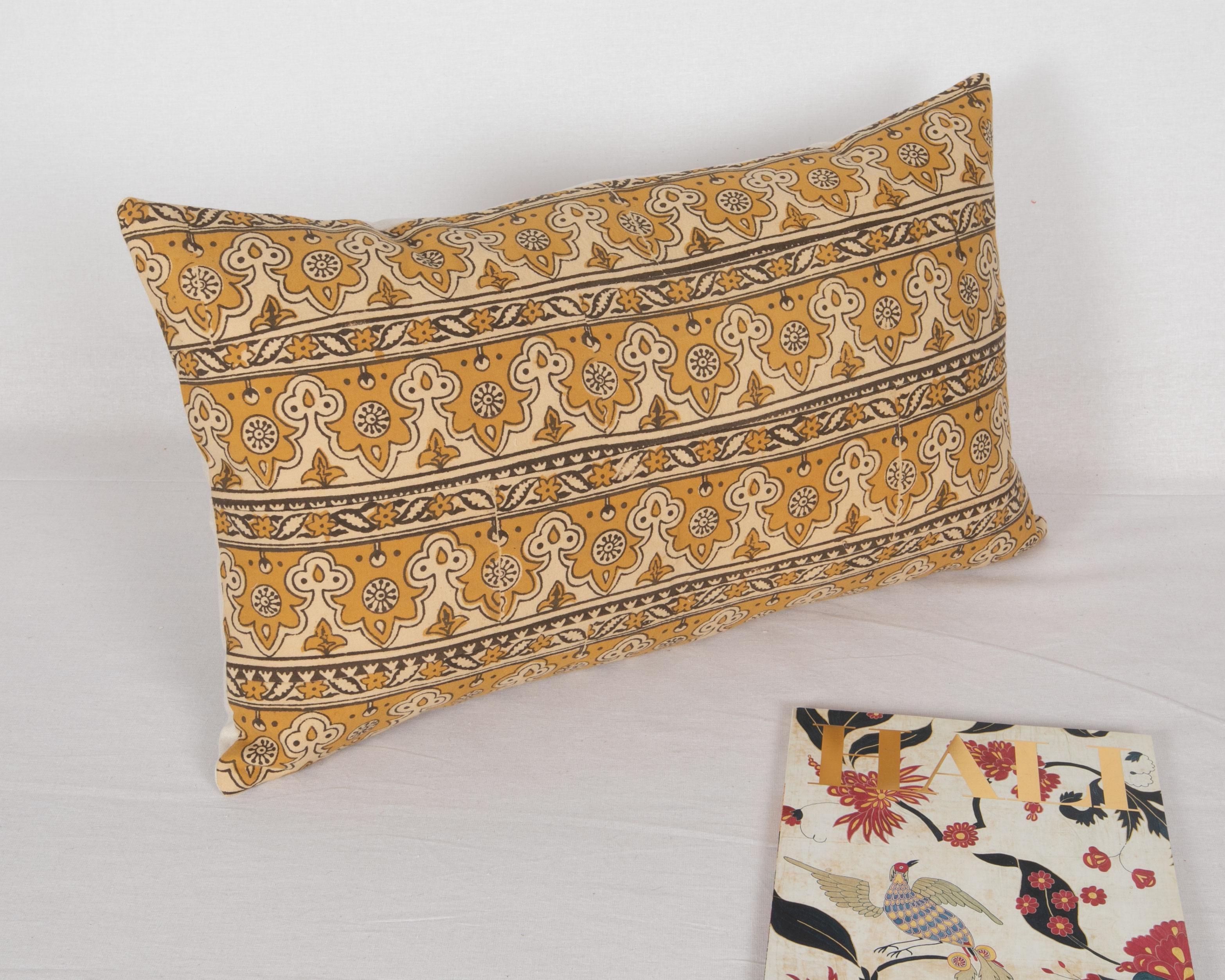 Pillow Case Made from an Uzbek Block Print, Early 20th C For Sale 2