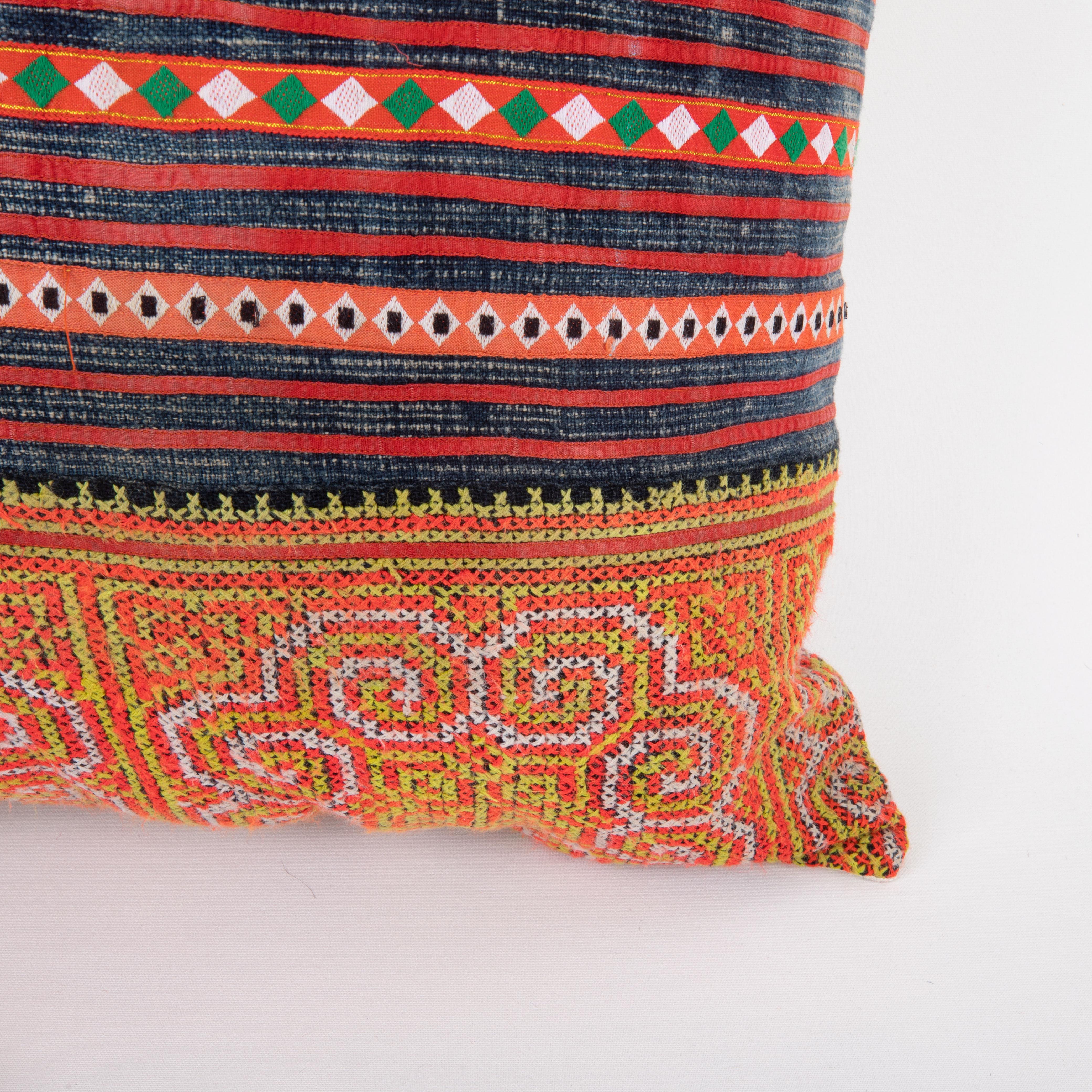 Pillow Case Made from Hmong Hill Tribe Batik Textile Mid 20th C In Good Condition For Sale In Istanbul, TR