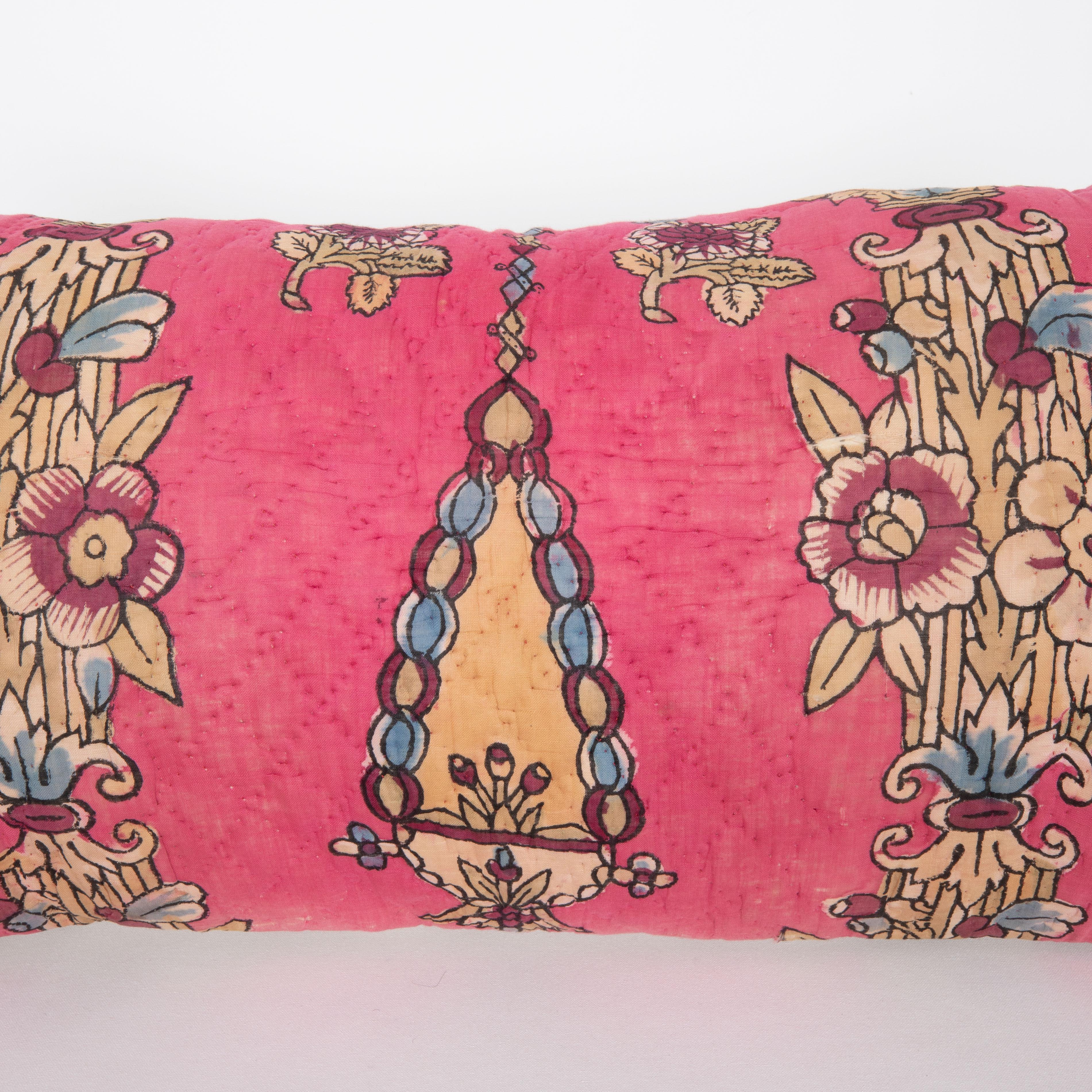 Turc Taie d'oreiller réalisée à partir d'un quilt anatolien du milieu du 20e siècle en vente