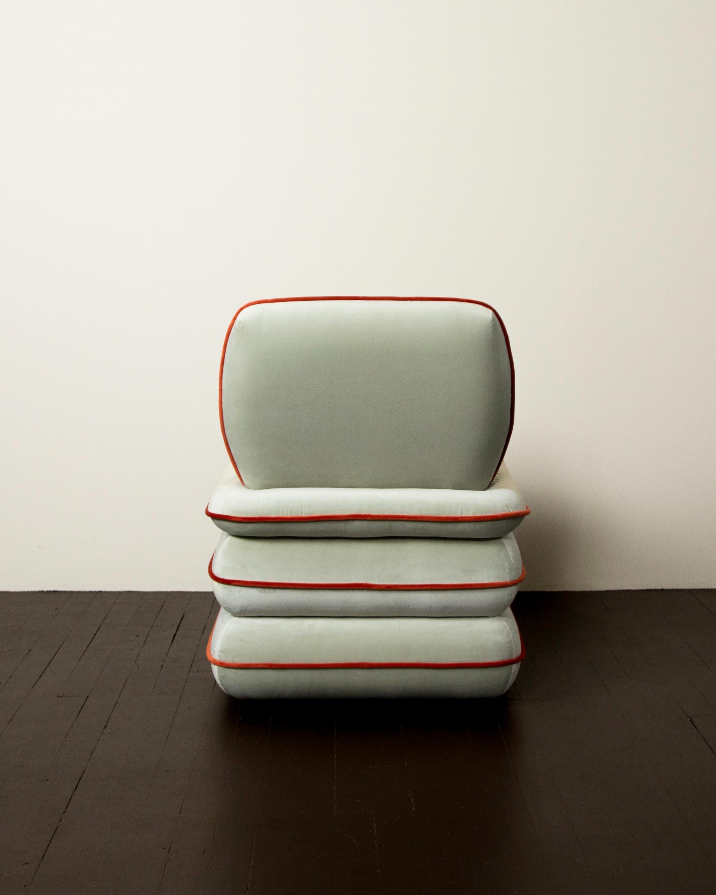 XXI secolo e contemporaneo Sedia a cuscino di Ash - Velluto color menta in vendita